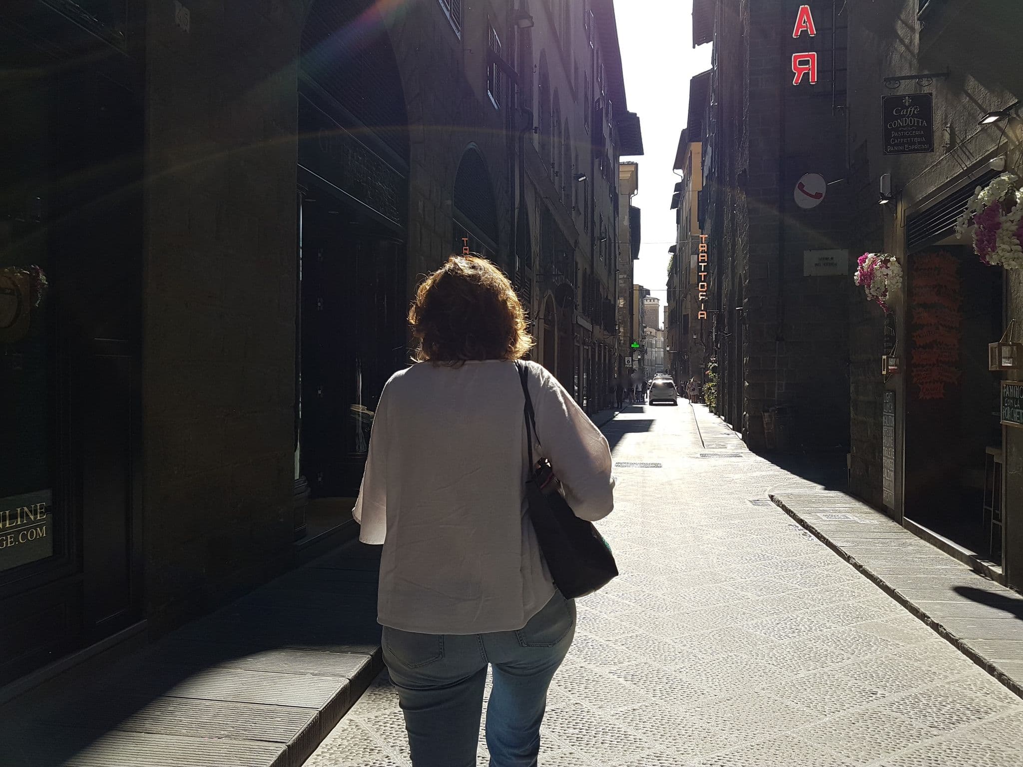 Street view near Signoria Apartments, Florence — © jopparn (CC BY-SA · Mapillary)