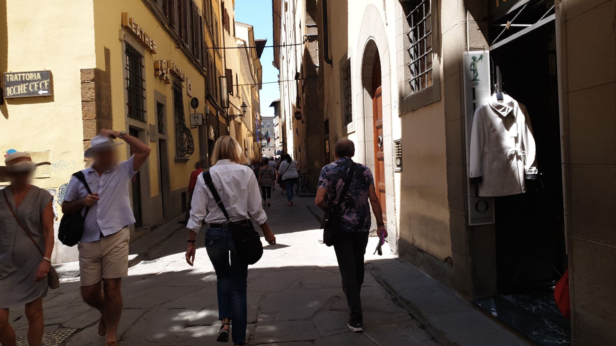 Street view near Alex House, Florence — © jopparn (CC BY-SA · Mapillary)
