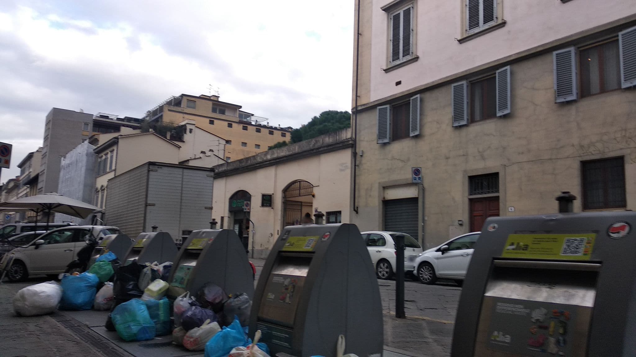 Street view near Guest House Santambrogio, Campo di Marte — © mircozorzo (CC BY-SA · Mapillary)