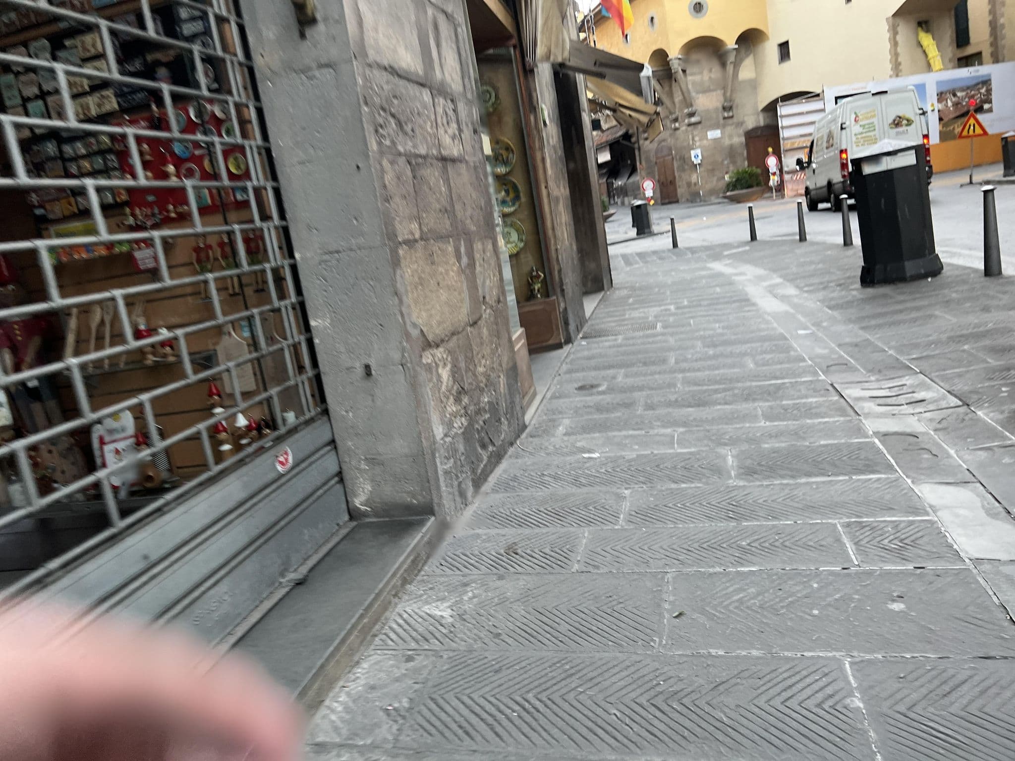 Street view near Loft Vasari, Florence — © shogohirasawa (CC BY-SA · Mapillary)
