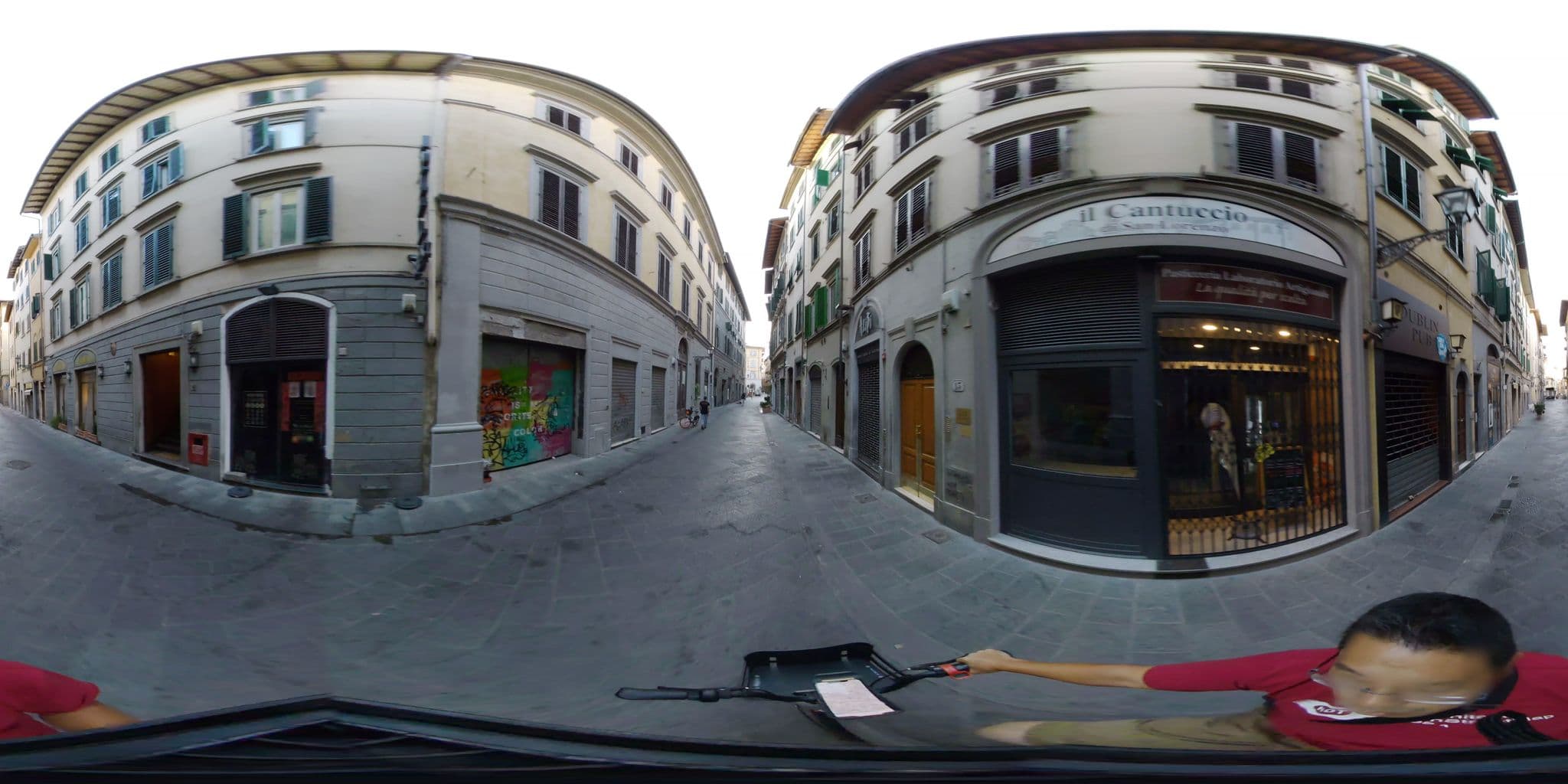 Street view near 가까운민박, Florence — © dilipshrikhande (CC BY-SA · Mapillary)