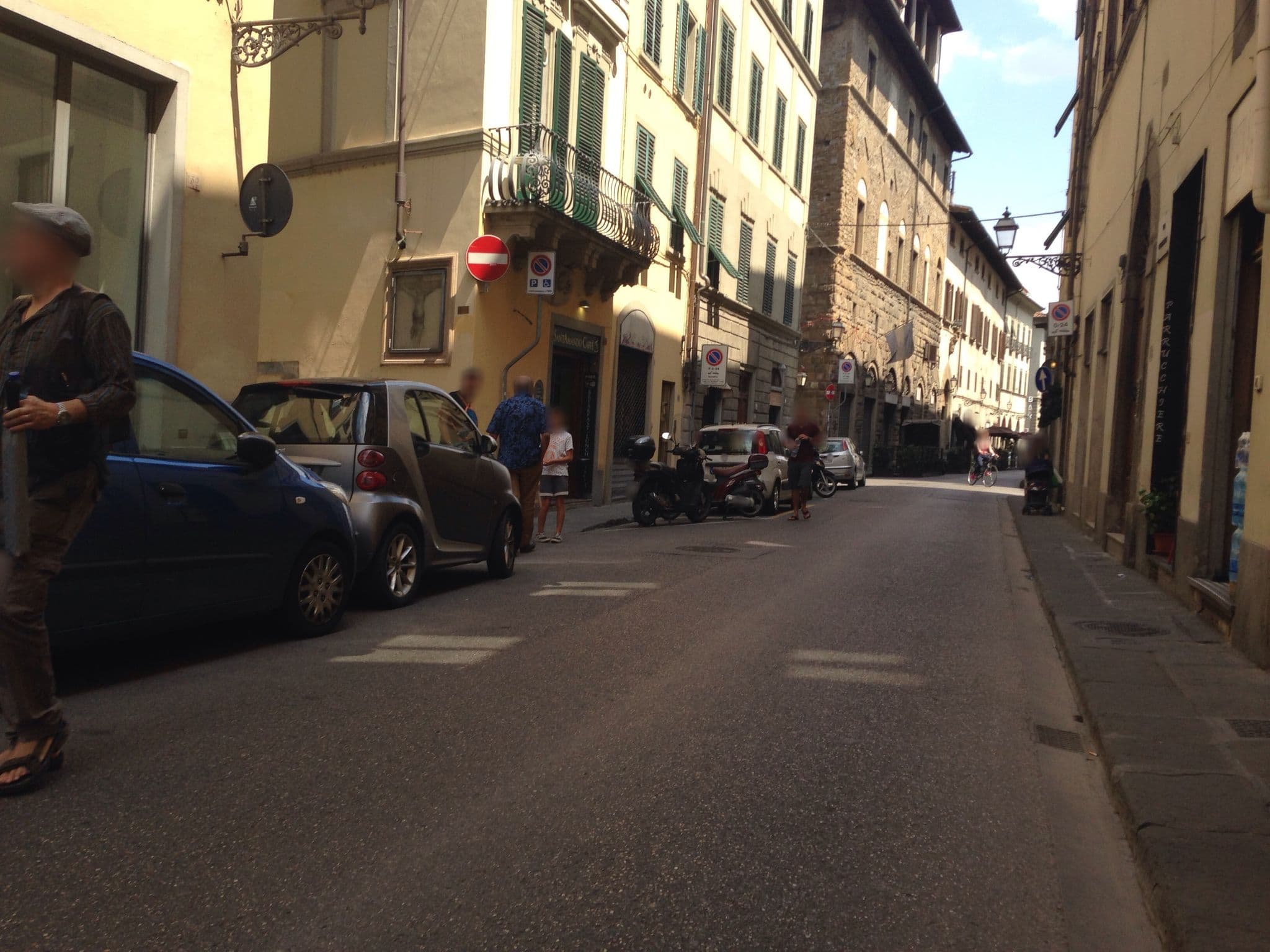 Street view near CODE ROOMS, Florence — © scribblemaniac (CC BY-SA · Mapillary)