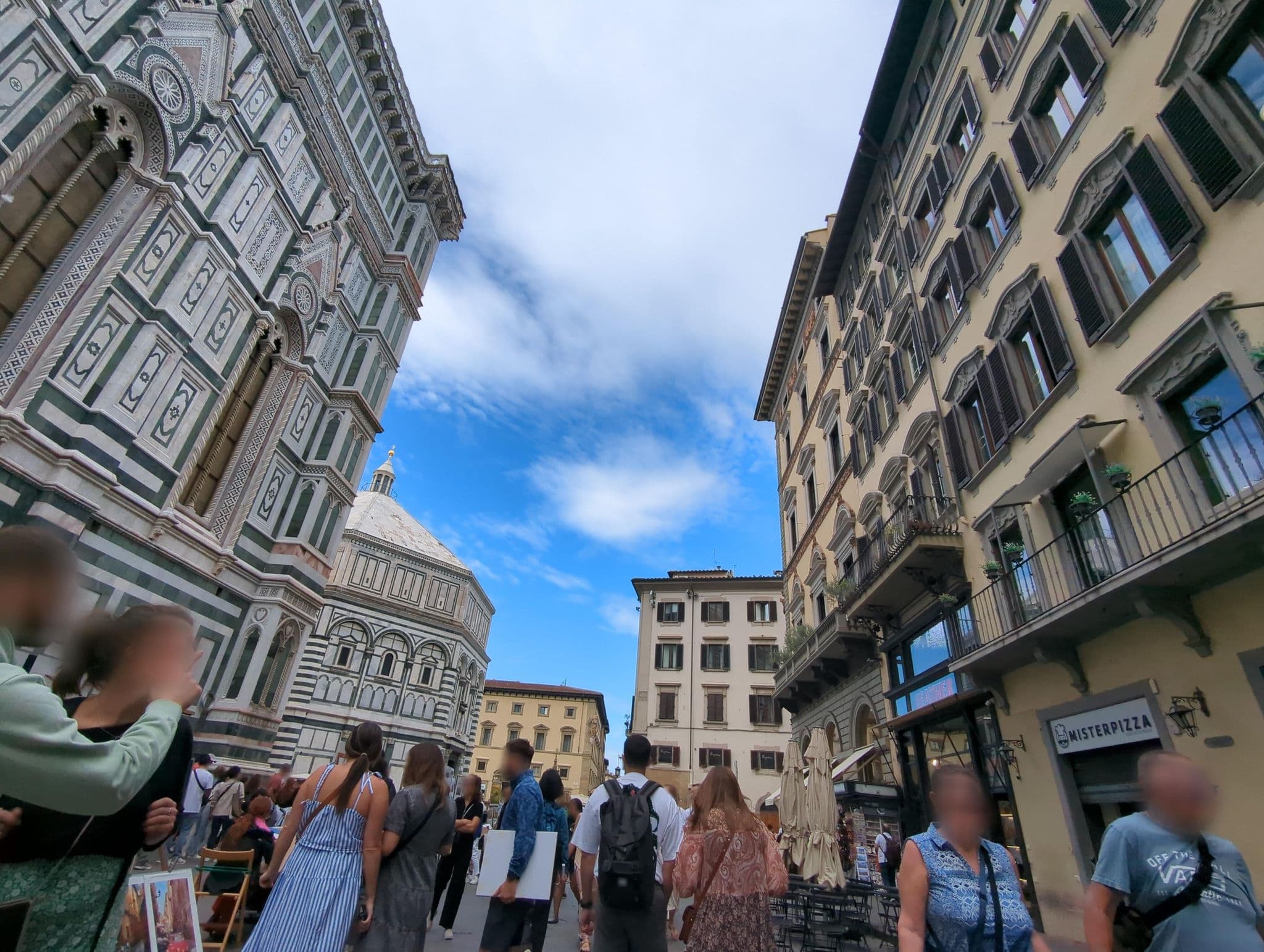 Street view near Flower Cathedral, Florence — © ente (CC BY-SA · Mapillary)