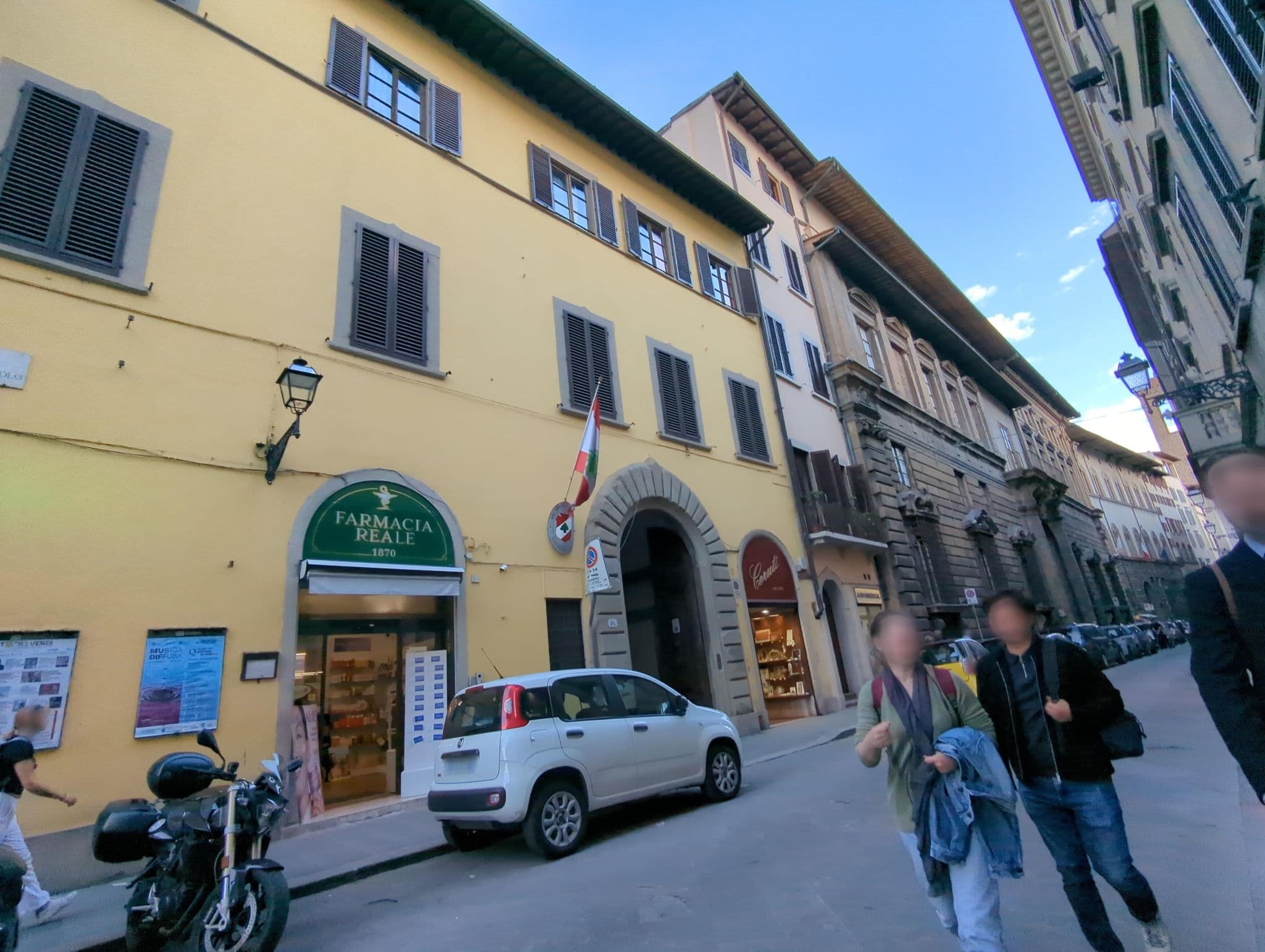 Street view near Now or Never, Florence — © ente (CC BY-SA · Mapillary)