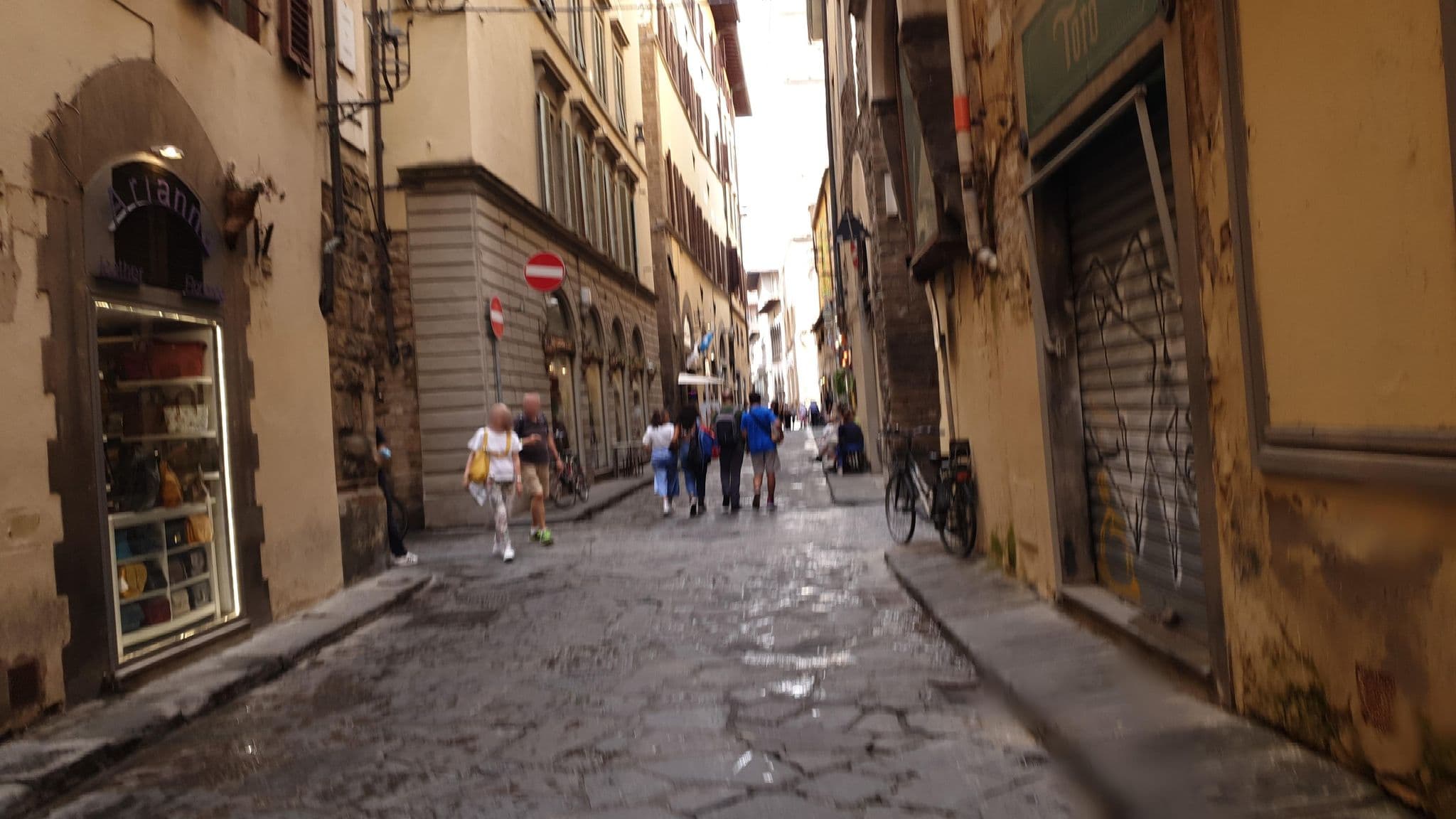Street view near Family Apartments, Florence — © jopparn (CC BY-SA · Mapillary)
