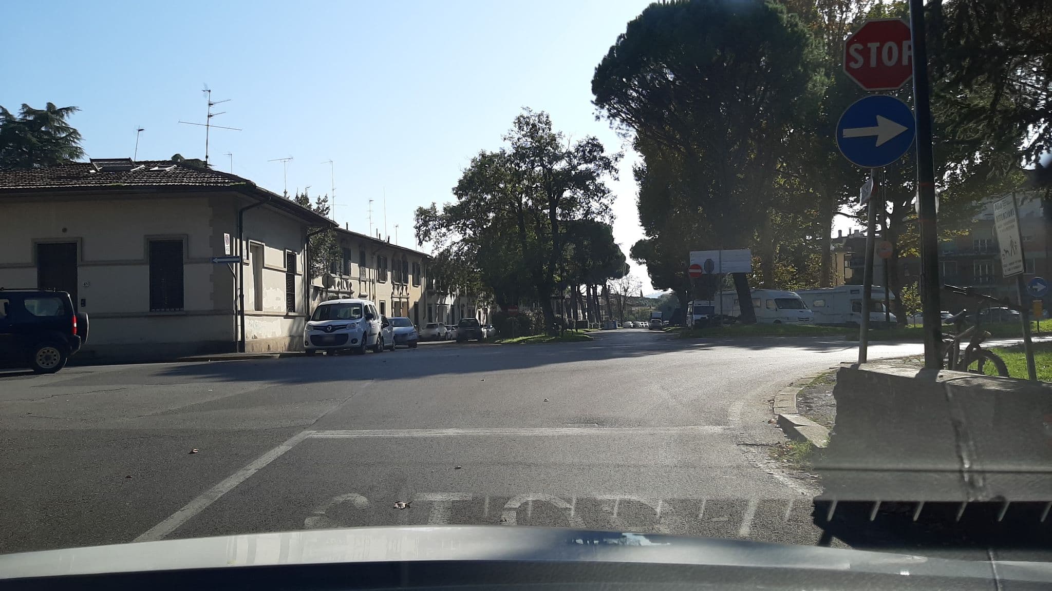 Street view near Villa Montalto, Campo di Marte — © vianney182 (CC BY-SA · Mapillary)