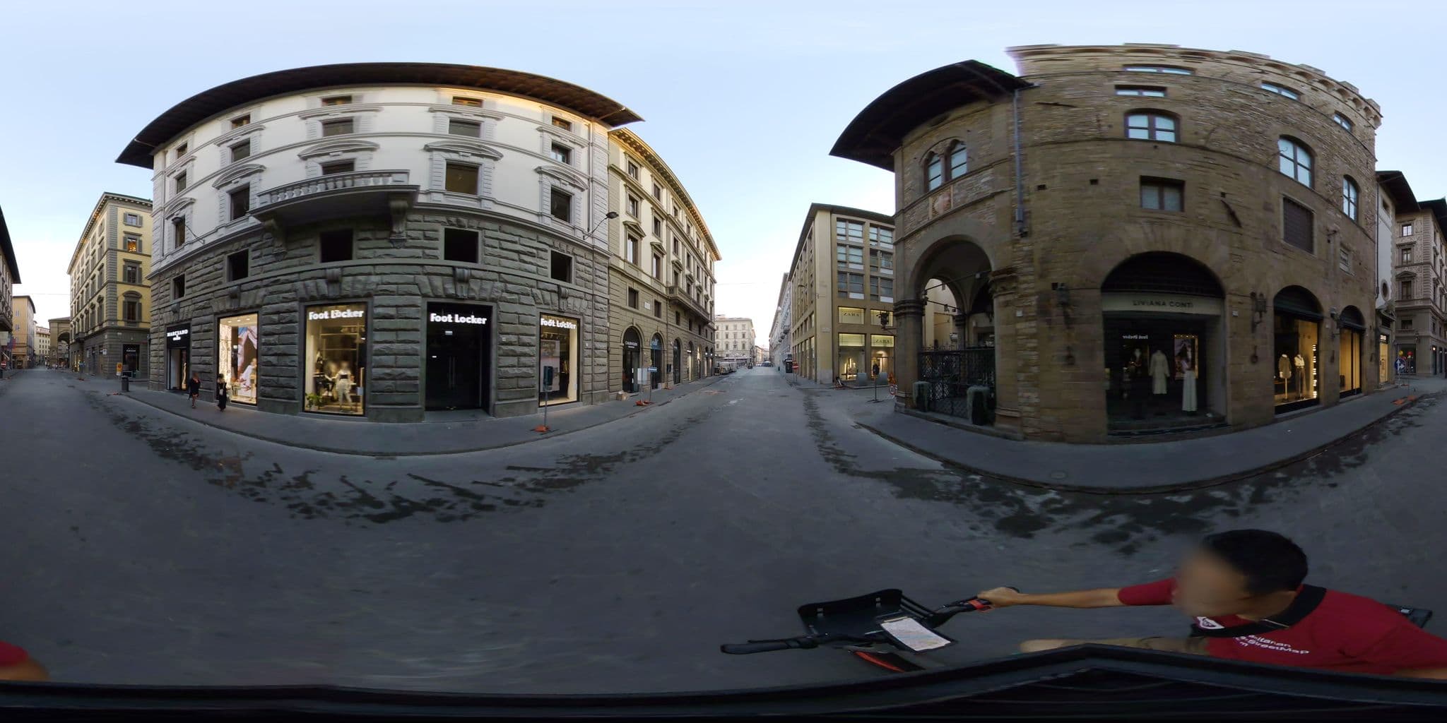 Street view near La Dimora Del Mercante, Florence — © dilipshrikhande (CC BY-SA · Mapillary)