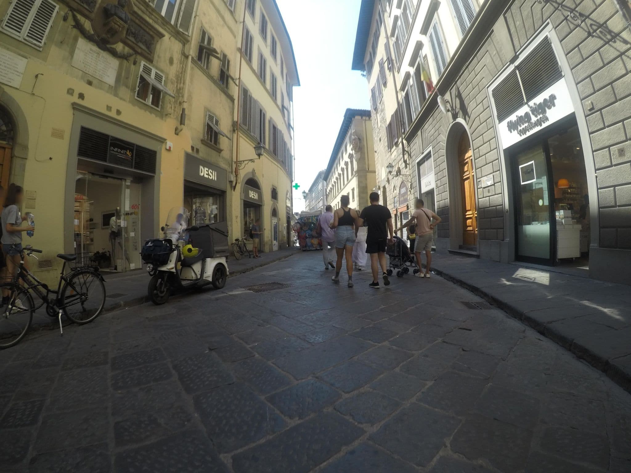 Street view near B&B Floralia, Florence — © chrisbeddow (CC BY-SA · Mapillary)