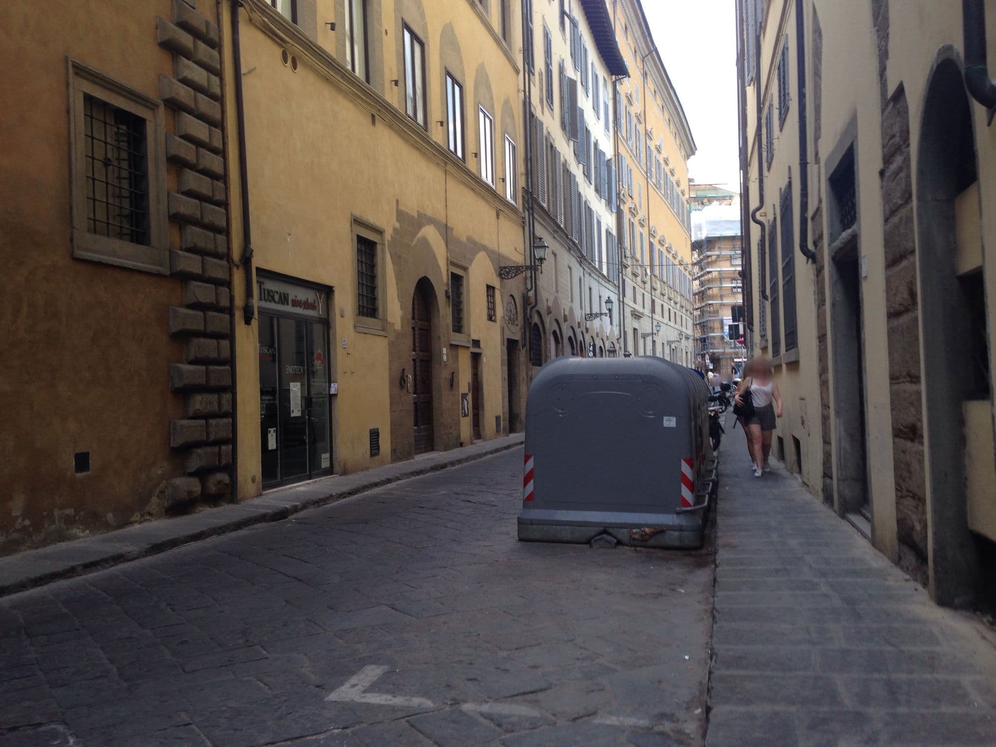 Street view near Editech SRL, Florence — © scribblemaniac (CC BY-SA · Mapillary)