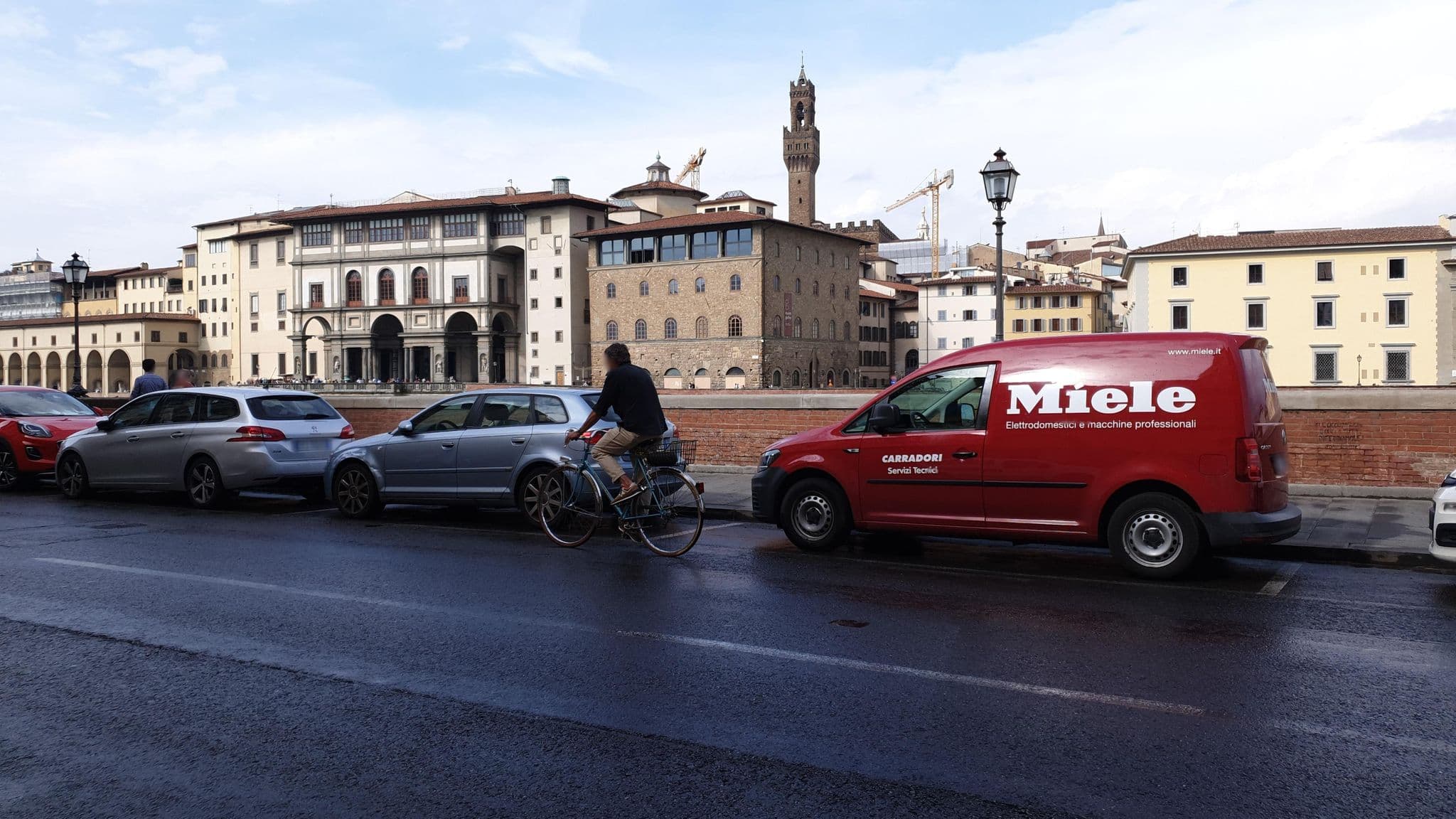 Street view near Fuordarno Bed & Breakfast, Florence — © jopparn (CC BY-SA · Mapillary)