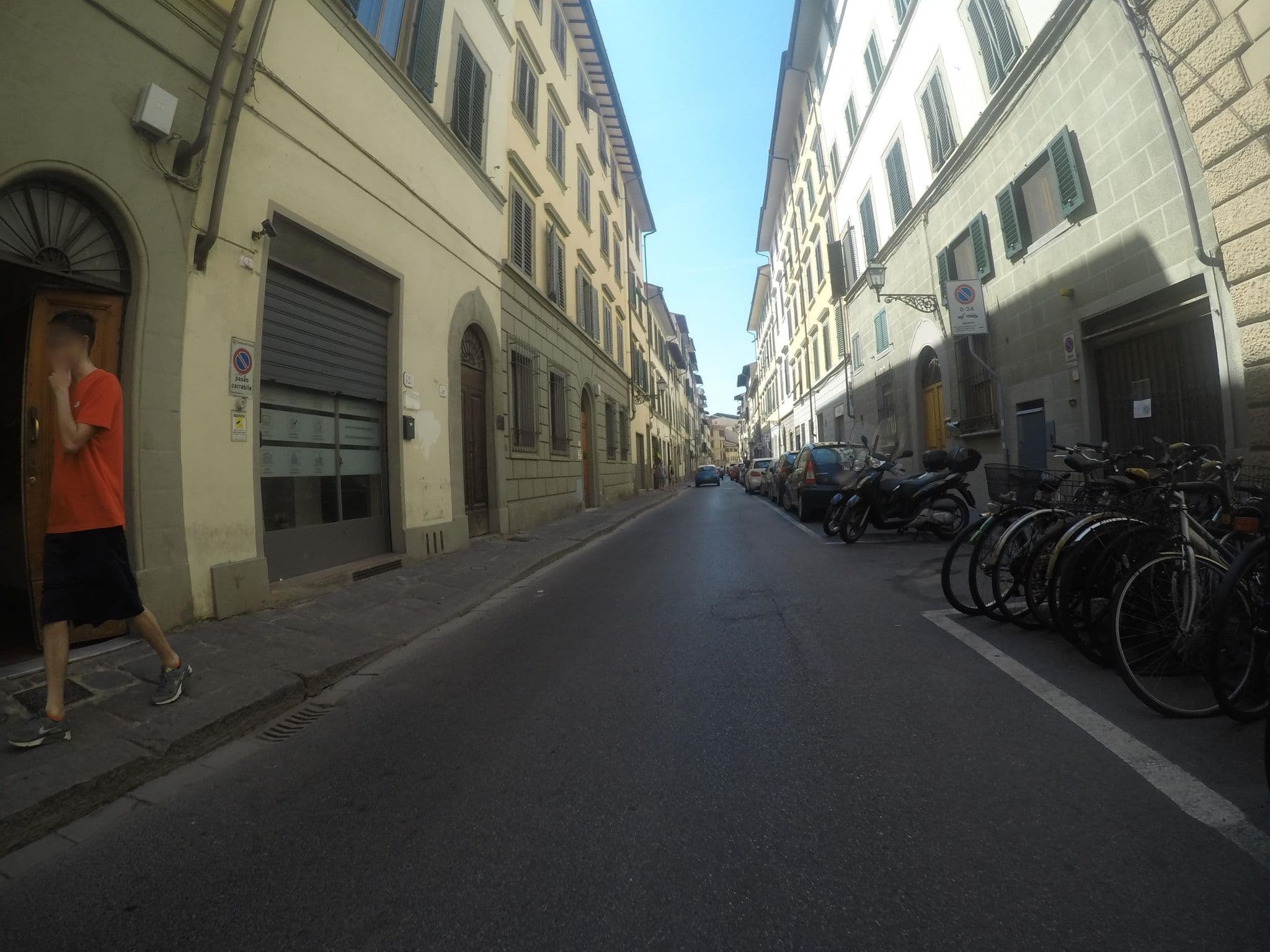 Street view near Soggiorno Campos, Florence — © chrisbeddow (CC BY-SA · Mapillary)