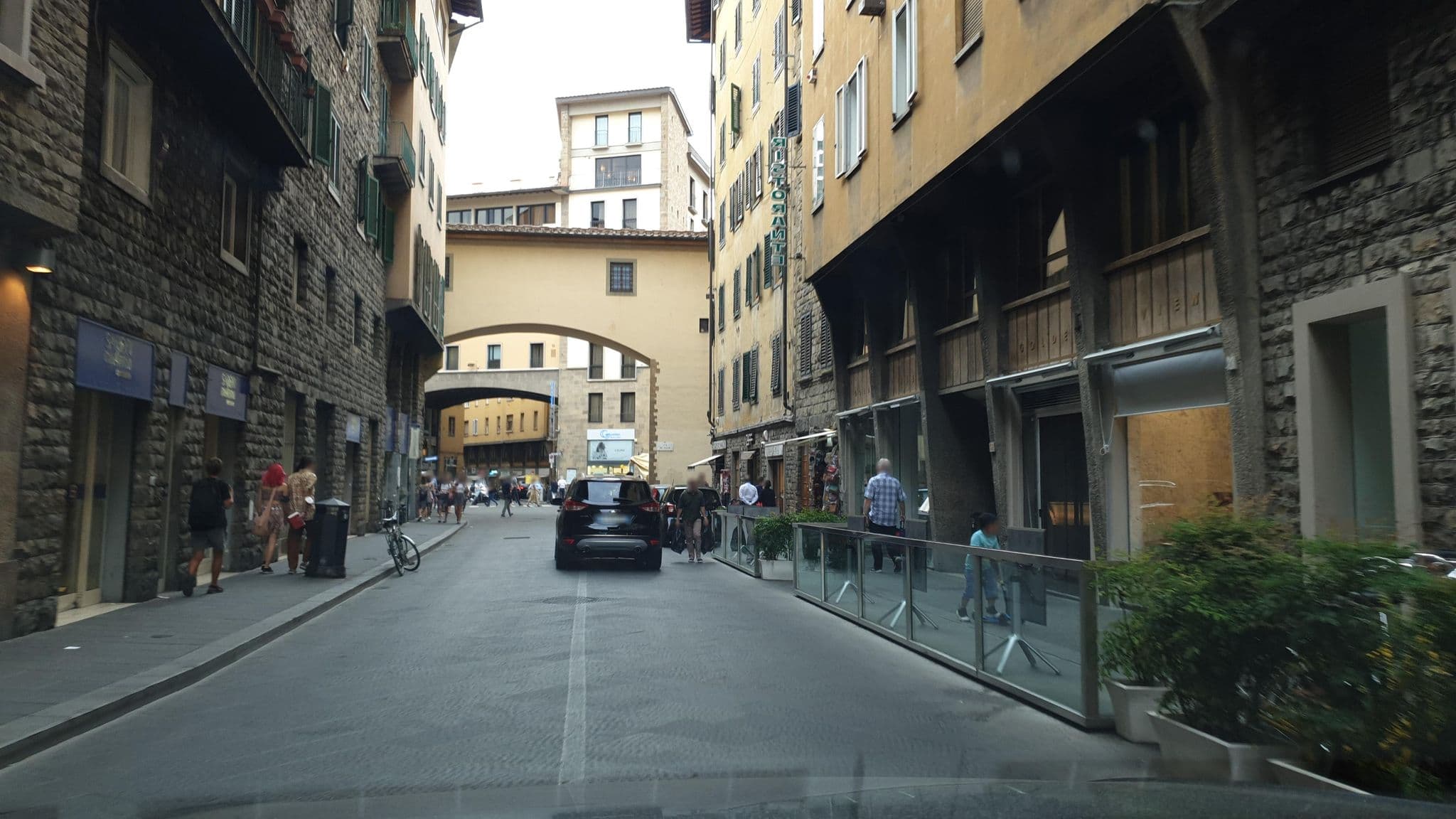 Street view near Appartamento Dè Bardi, Florence — © jopparn (CC BY-SA · Mapillary)