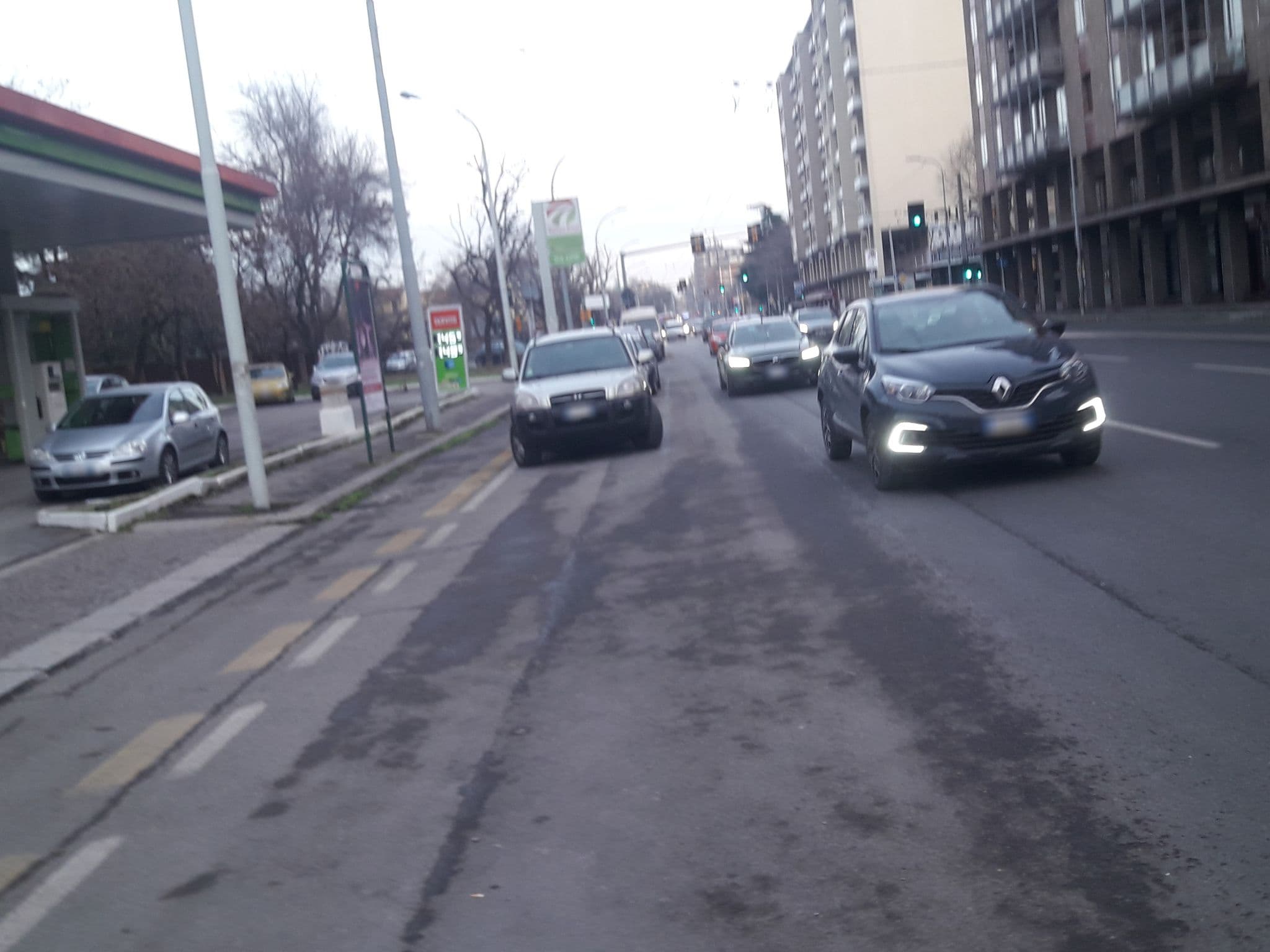Street view near "Il Bagno Di Diana" SPA Centro Benessere Hotel il Guercino Bologna, Bologna — © raffaeletrombetta (CC BY-SA · Mapillary)