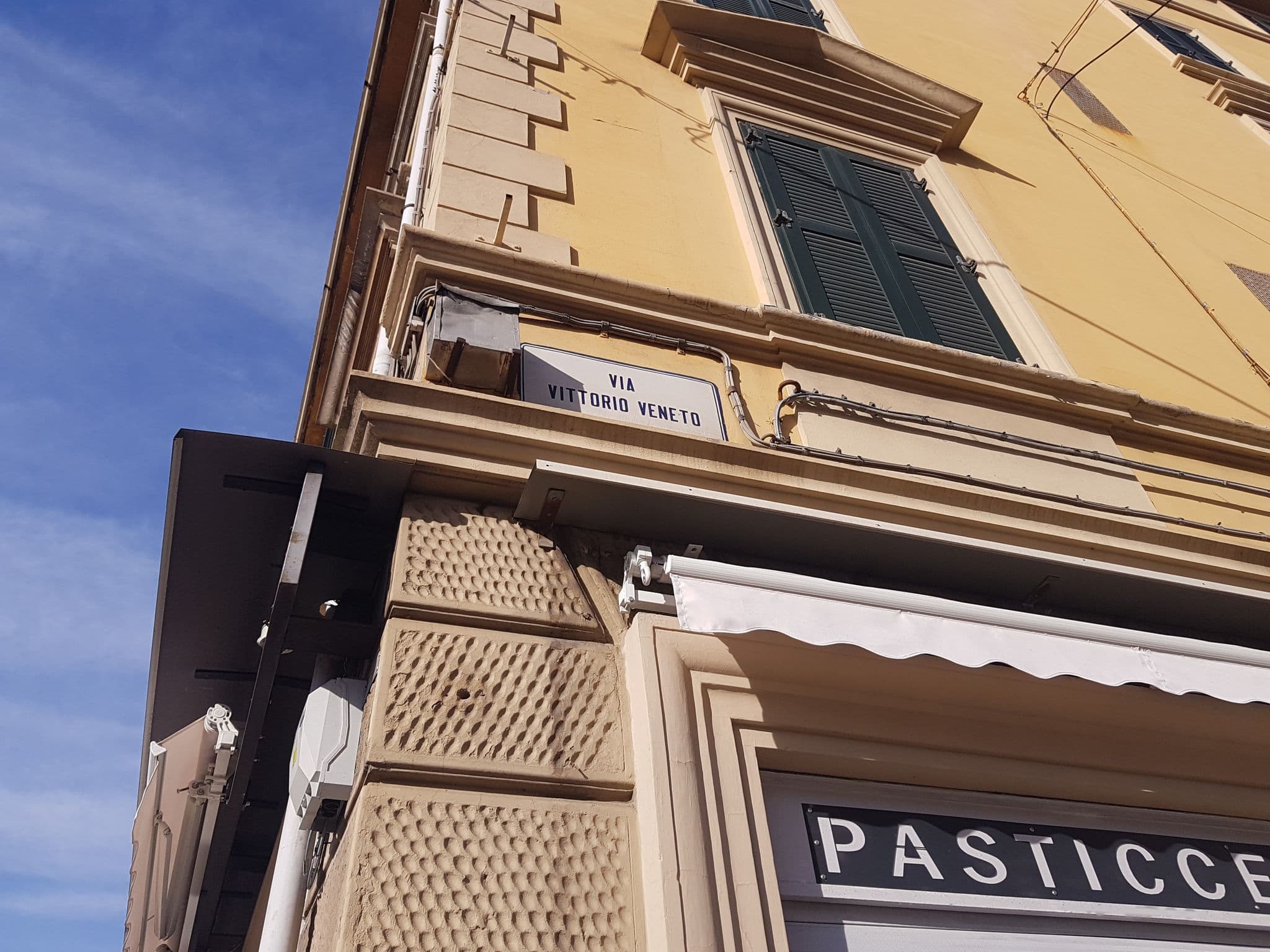 Street view near Appartamento Turistico Fuoriporta. Sabotino, Bologna — © jack_ghera (CC BY-SA · Mapillary)