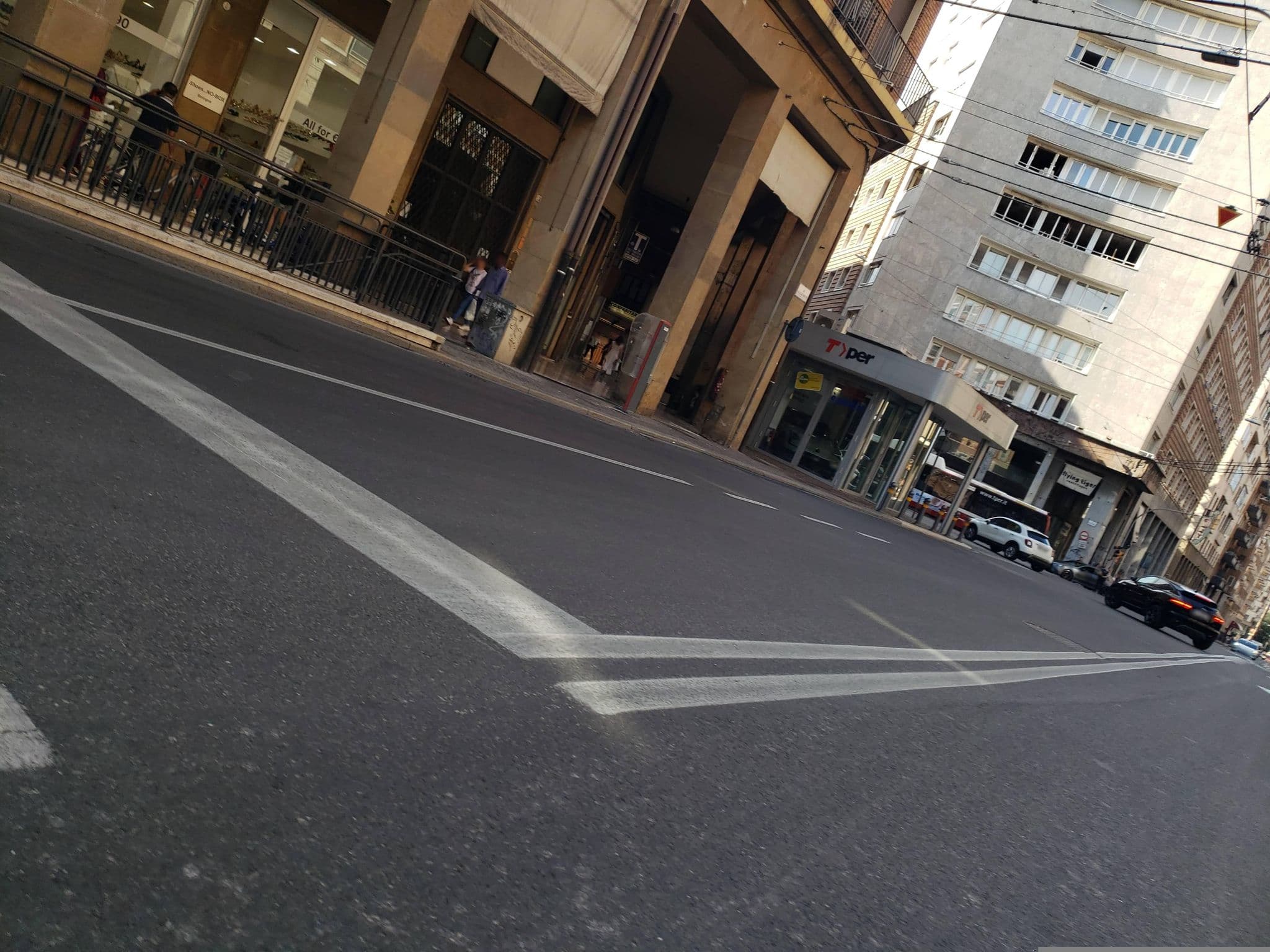 Street view near La Dotta Apartments, Bologna — © mapfool (CC BY-SA · Mapillary)