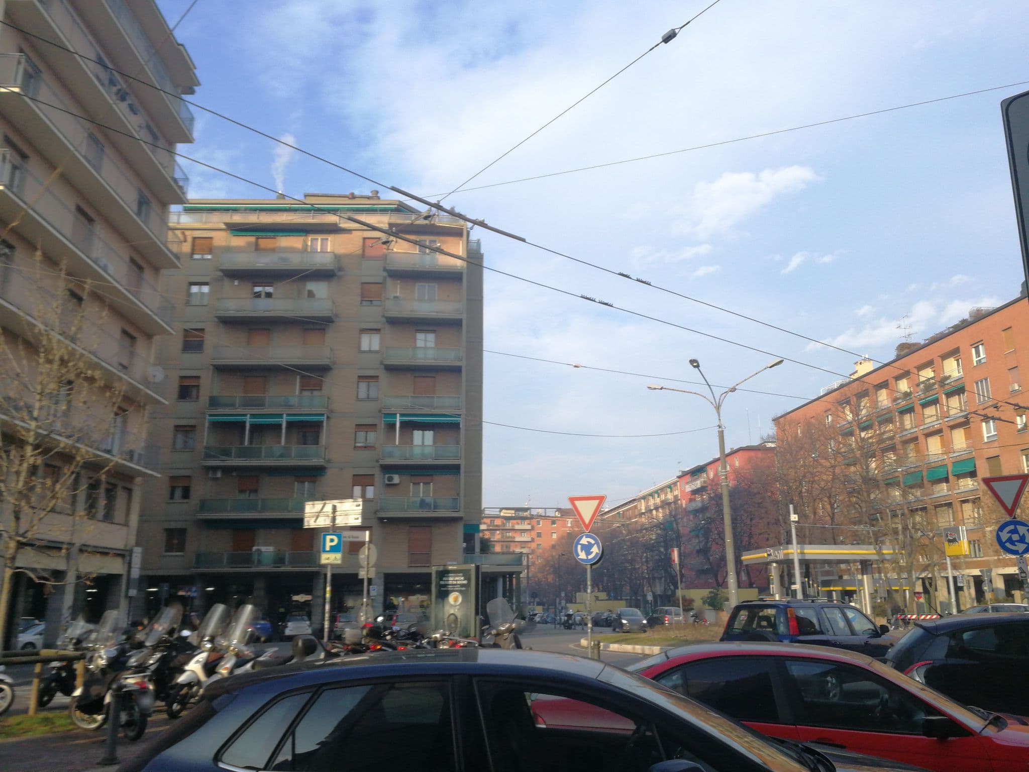 Street view near Ugo lenzi 6 rooms, Bologna — © linqh (CC BY-SA · Mapillary)