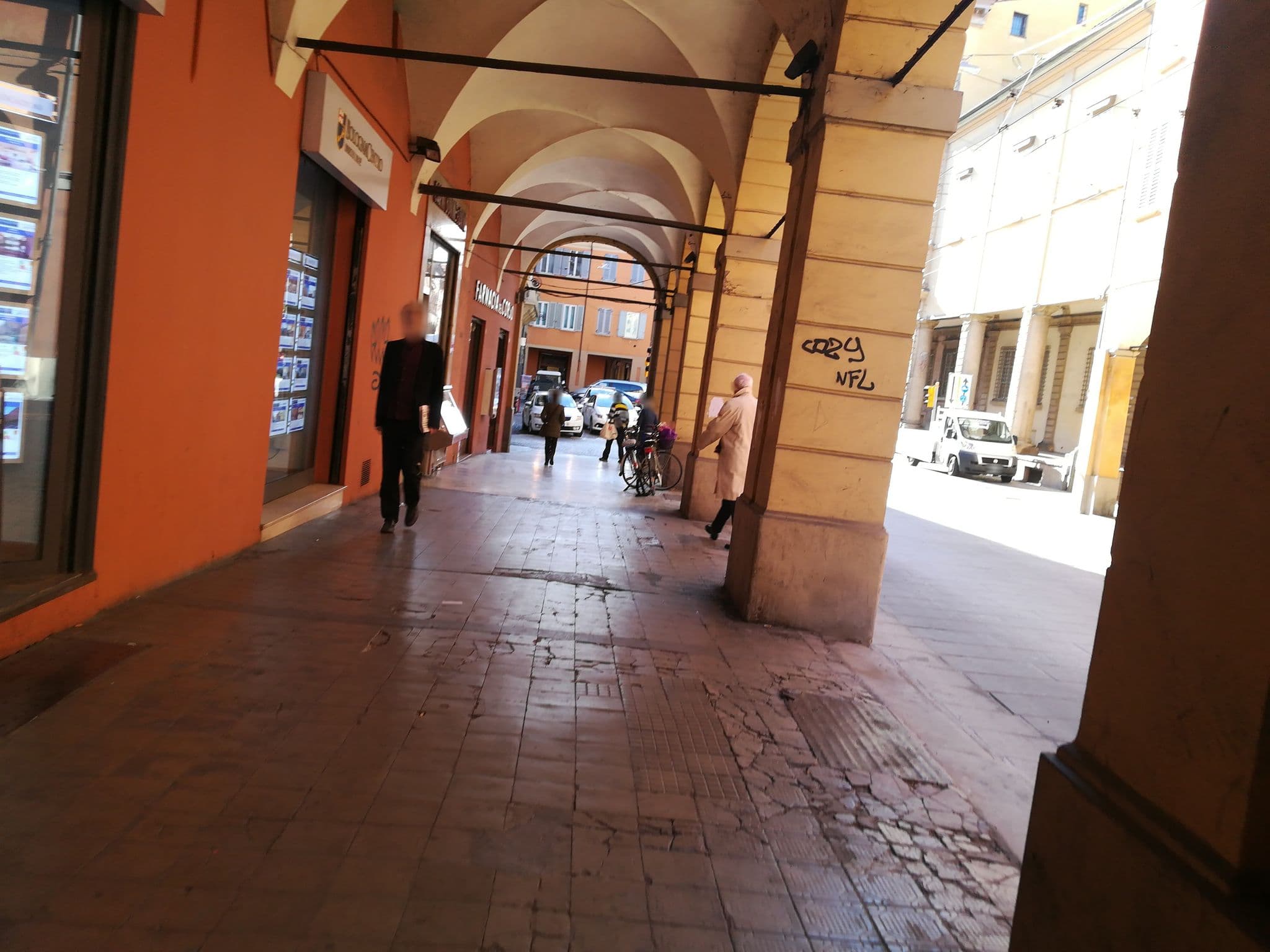 Street view near Affittacamere Cartoleria, Bologna — © erudo (CC BY-SA · Mapillary)