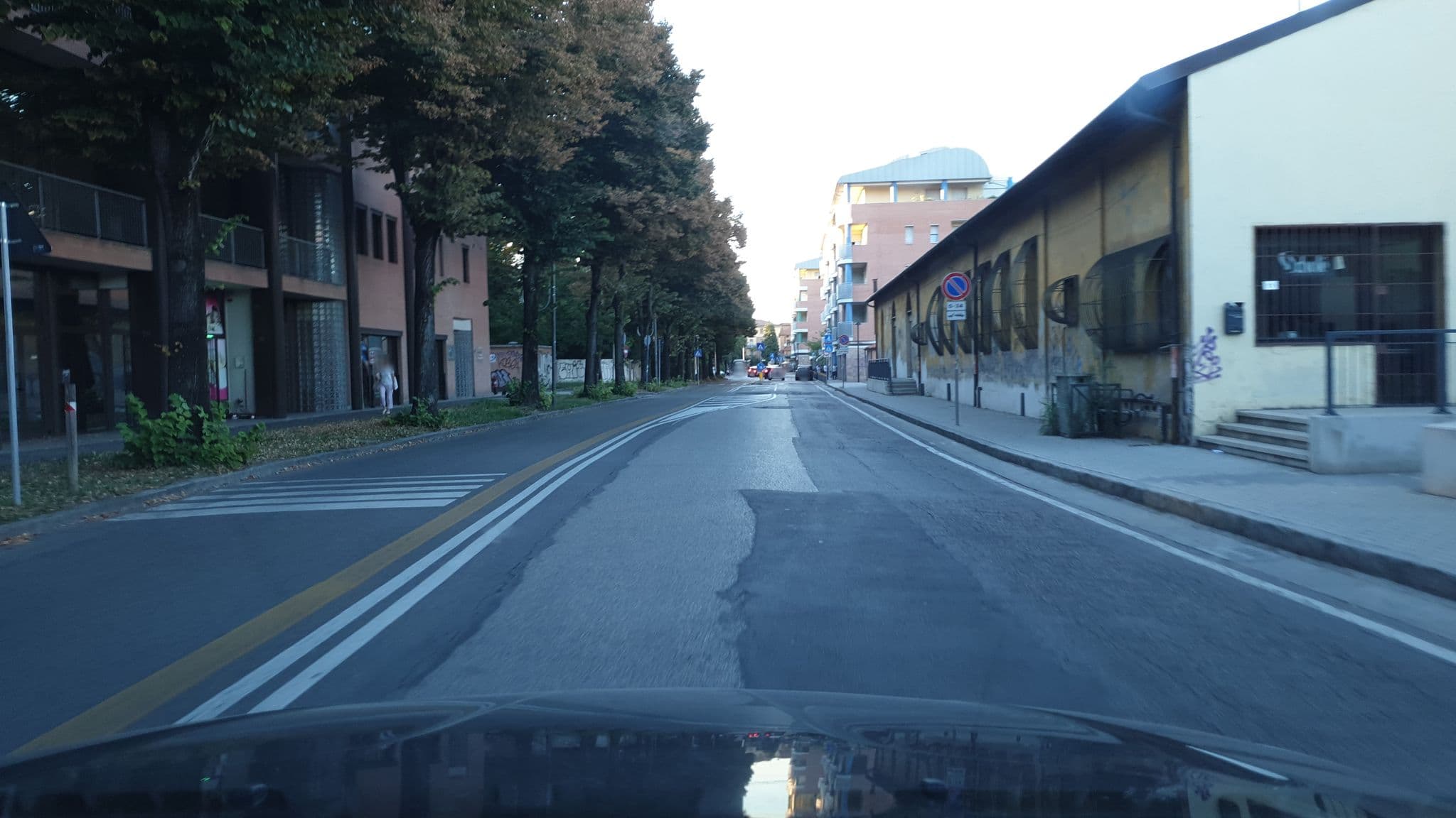 Street view near Aemilia Hotel, Bologna — © zerbit (CC BY-SA · Mapillary)