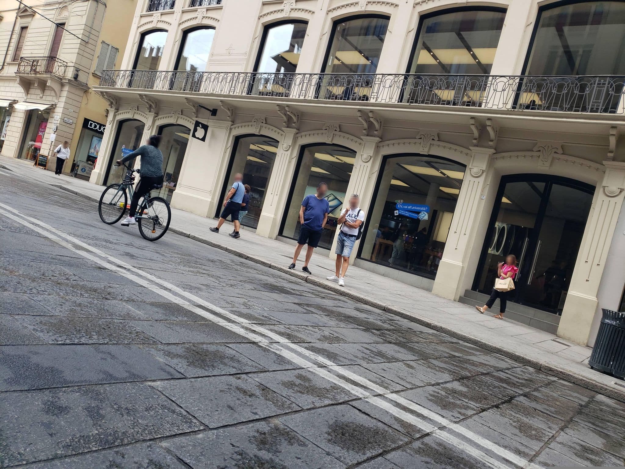 Street view near Casa Faccioli, Bologna — © mapfool (CC BY-SA · Mapillary)