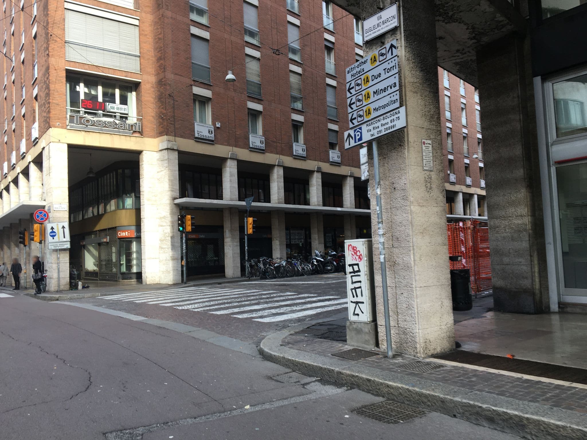 Street view near Bologna Inn, Bologna — © tapo (CC BY-SA · Mapillary)