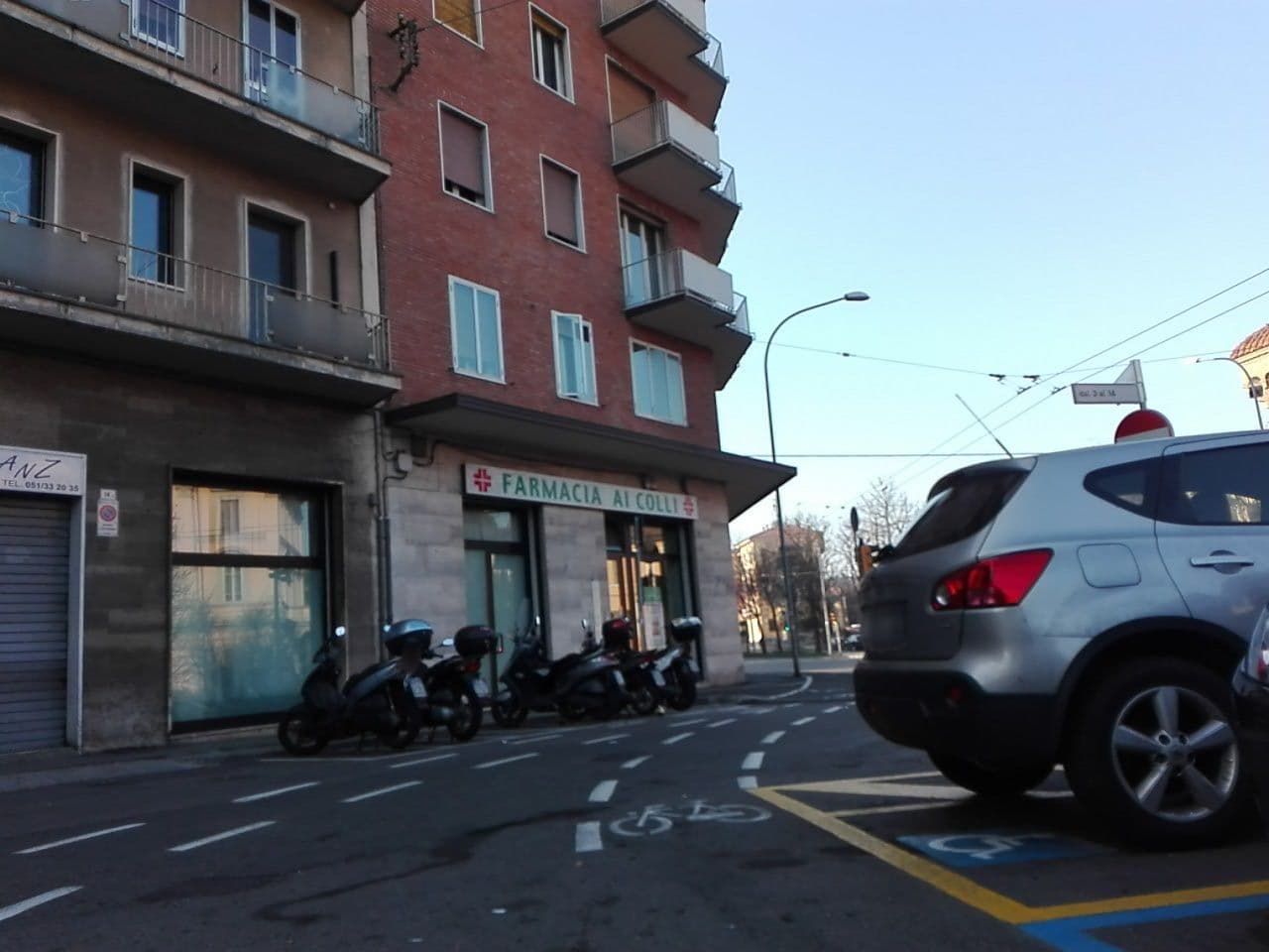 Street view near b&b al parco giardini margherita, Bologna — © msanti (CC BY-SA · Mapillary)