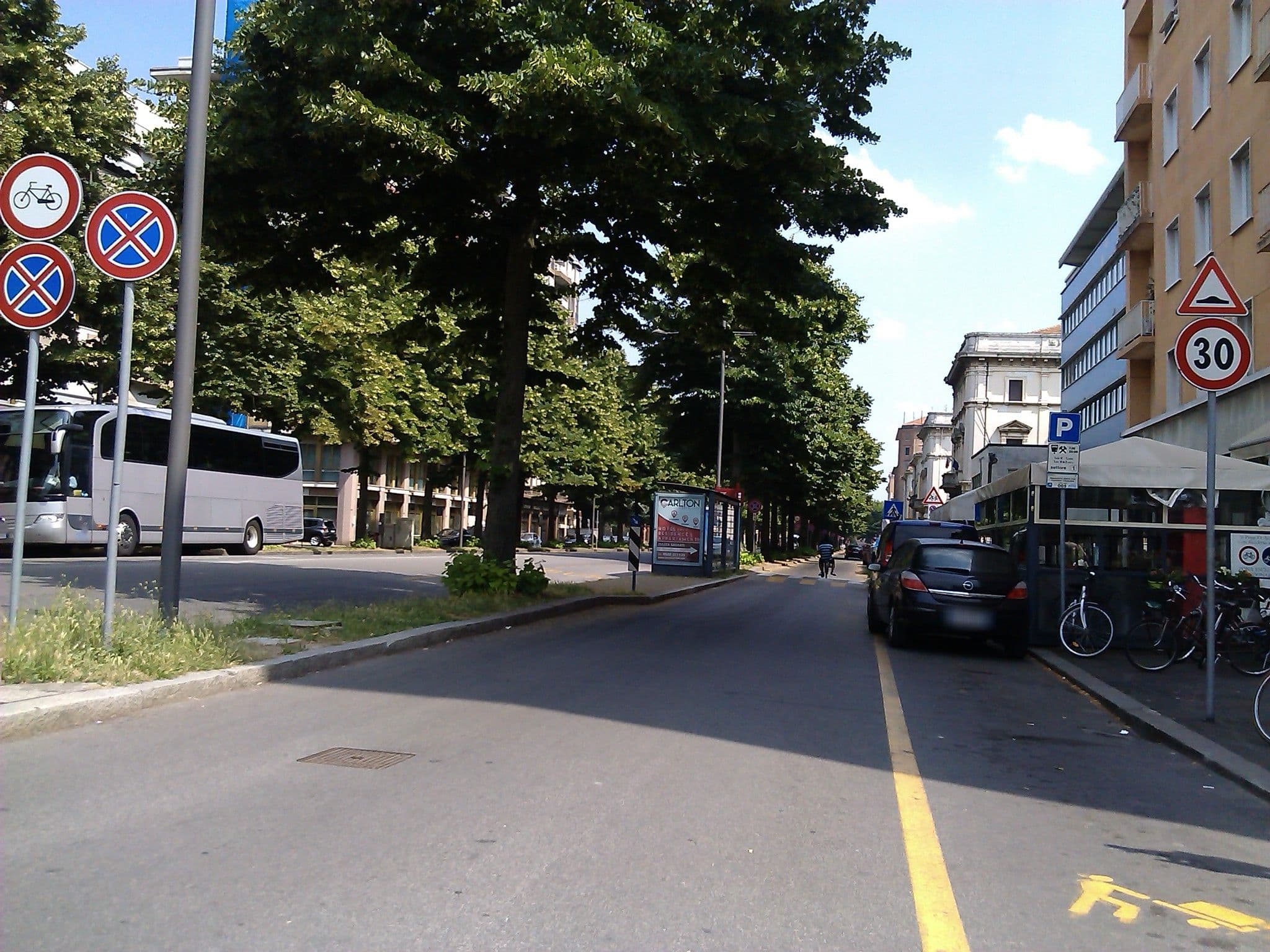 Street view near Alloggio B&B Cavour, Ferrara — © changchun1 (CC BY-SA · Mapillary)