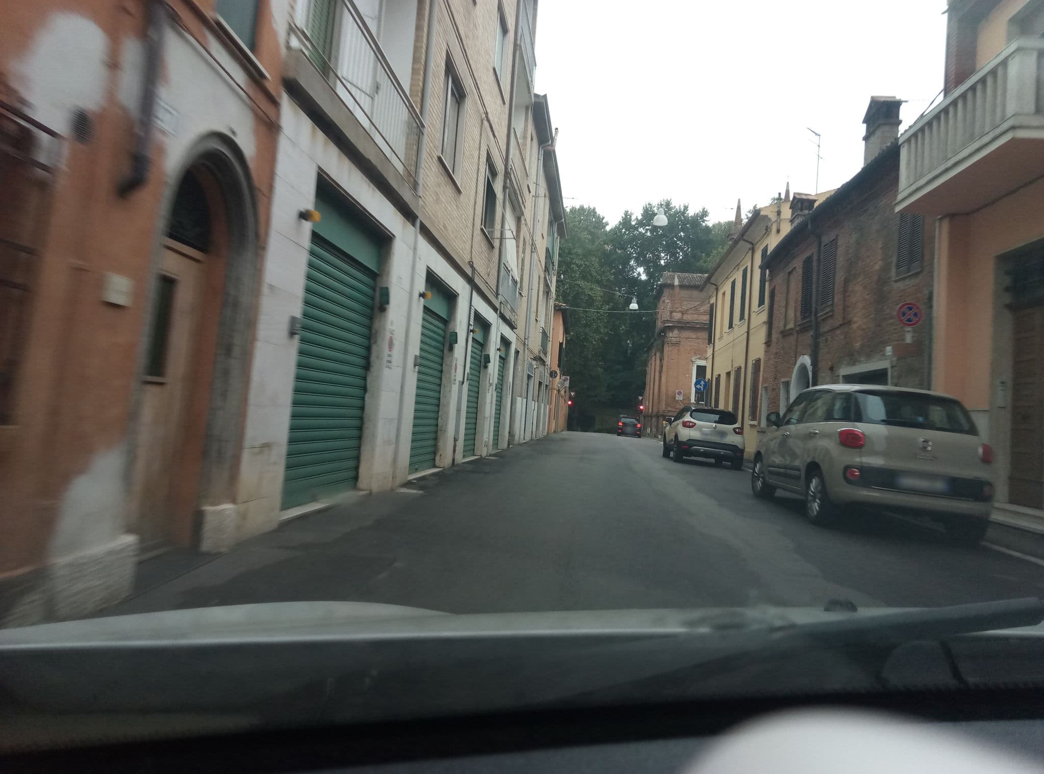 Street view near B&B Sotto i Vecchi Coppi, Ferrara — © senbee (CC BY-SA · Mapillary)