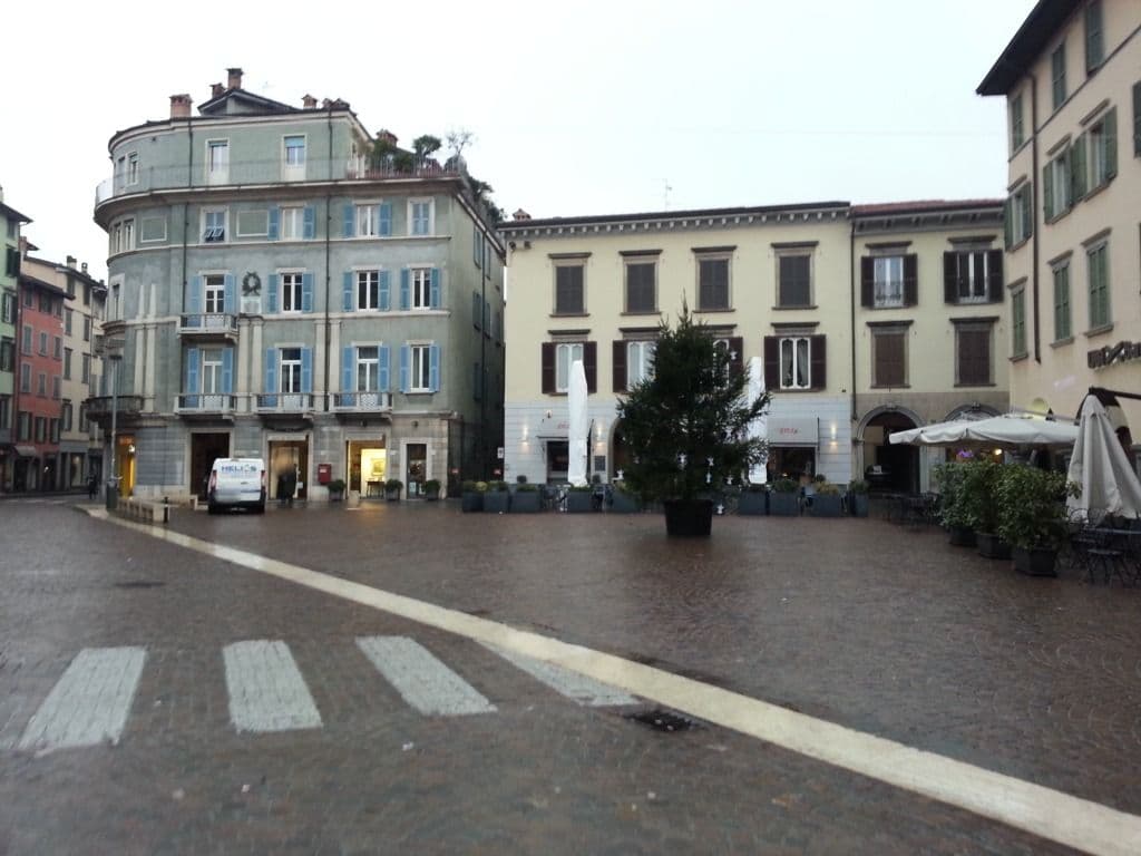 Street view near Al Ducato - Appartamento in Piazza Pontida, Bergamo — © giorgiol (CC BY-SA · Mapillary)