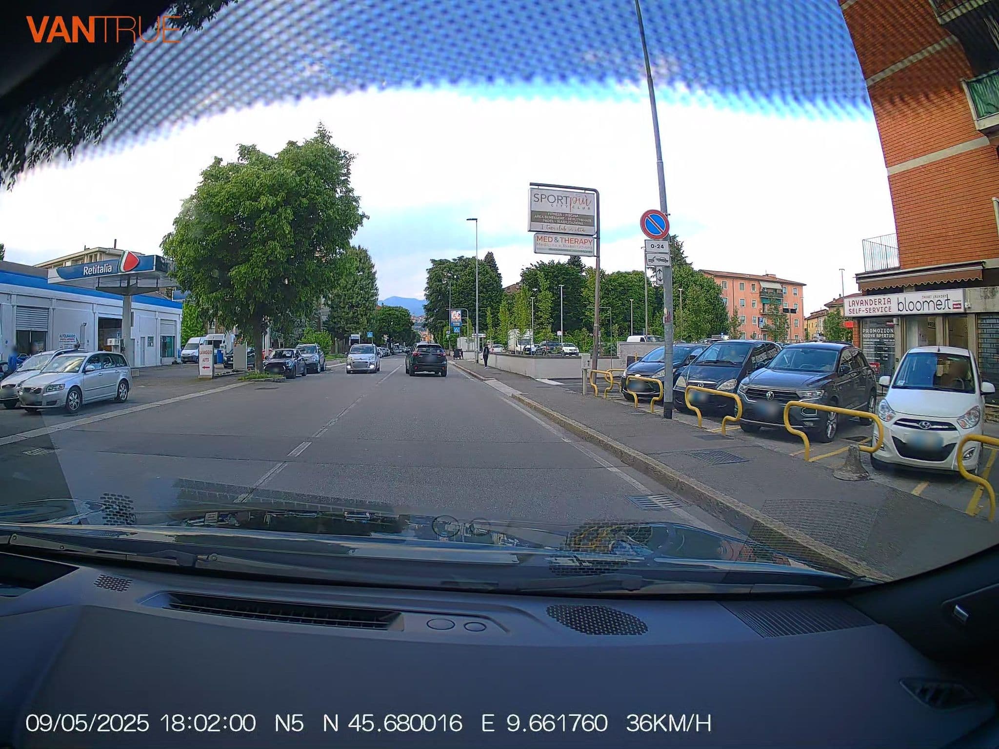 Street view near Casa Vacanza M.V., Bergamo — © renaultgt (CC BY-SA · Mapillary)