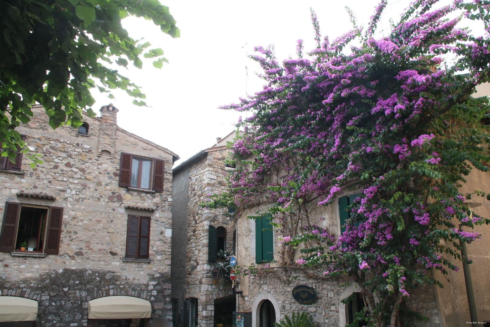 Street view near Albergo Giardino di Bertoldi Felice Guido & C., Sirmione — © uwekoch (CC BY-SA · Mapillary)