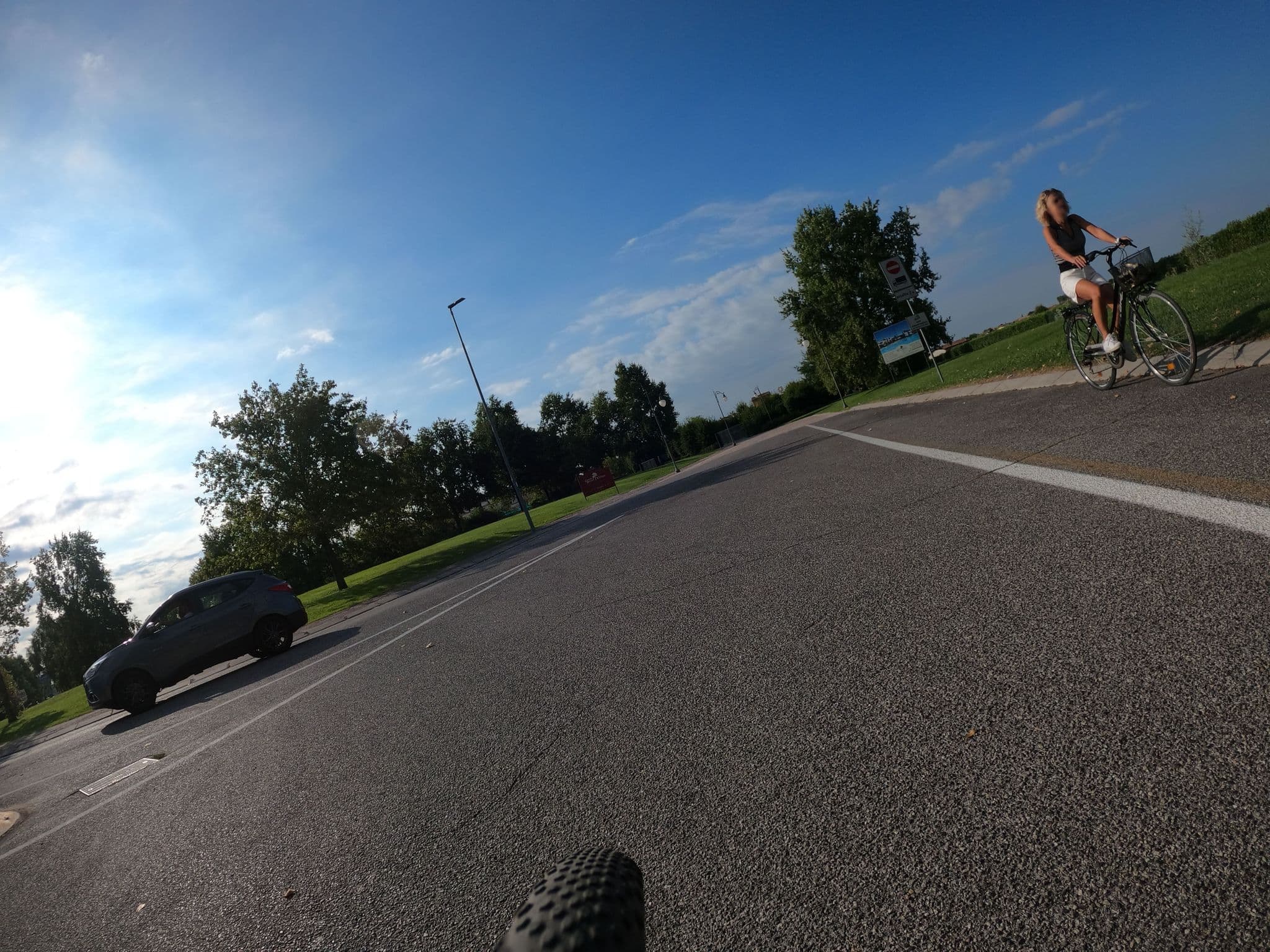 Street view near Holidays Garda Resort Village, Peschiera del Garda — © plexi32 (CC BY-SA · Mapillary)