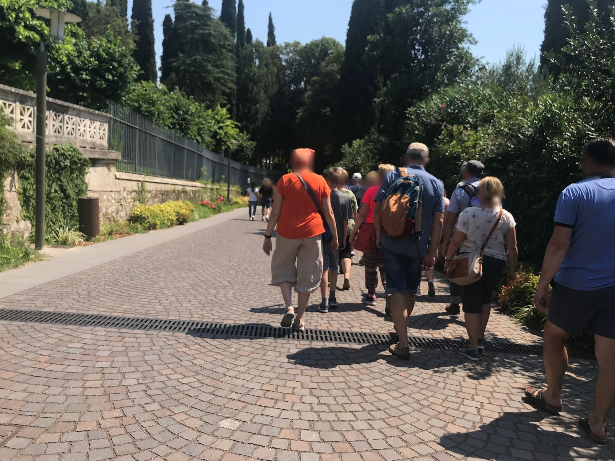 Street view near Albergo villa cortine, Sirmione — © asturksever (CC BY-SA · Mapillary)