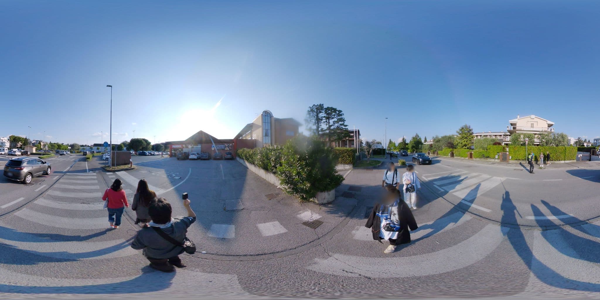 Street view near Finestra sul lago, Desenzano del Garda — © mapconcierge (CC BY-SA · Mapillary)