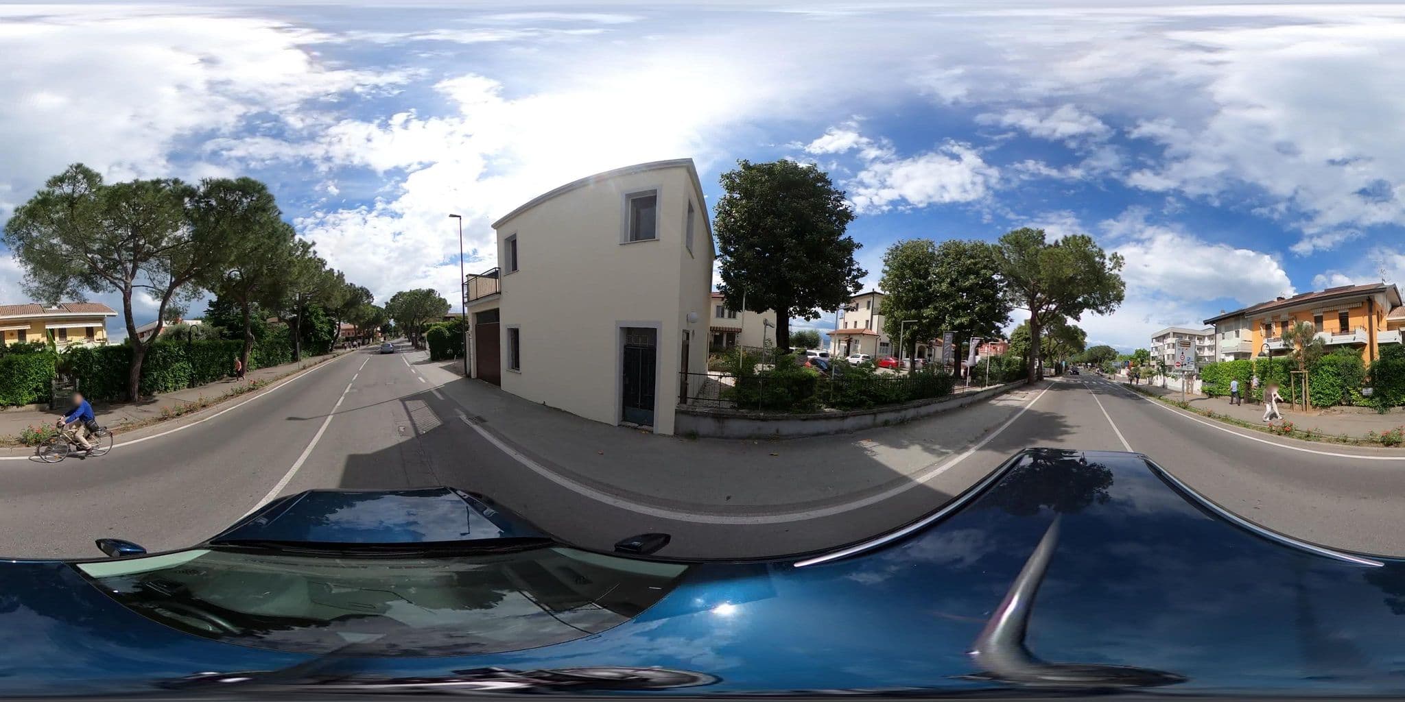 Street view near Apartments Peninsula, Sirmione — © borovac (CC BY-SA · Mapillary)