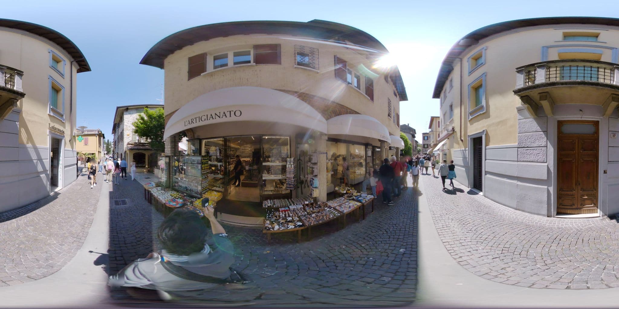 Street view near Appartamenti Adriana Sirmione, Sirmione — © mapconcierge (CC BY-SA · Mapillary)