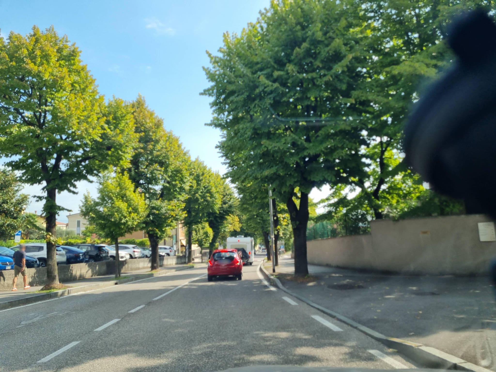 Street view near Park Hotel Desenzano, Desenzano del Garda — © dsmm (CC BY-SA · Mapillary)