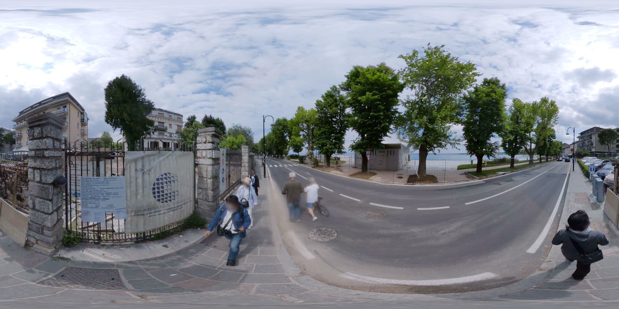 Street view near Le Rive, Desenzano del Garda — © mapconcierge (CC BY-SA · Mapillary)