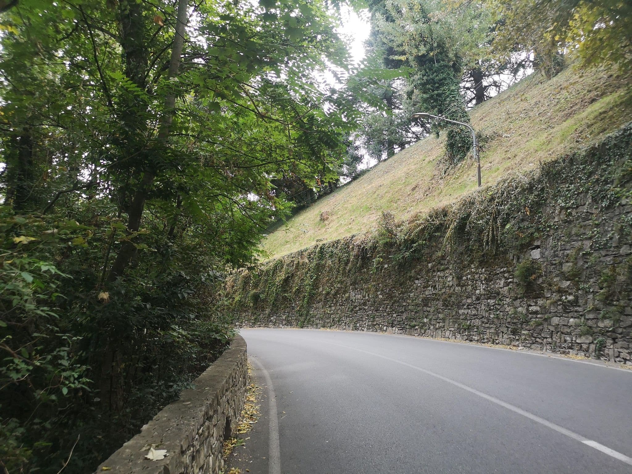 Street view near B&B Sant' Erasmo, Bergamo — © moon4 (CC BY-SA · Mapillary)