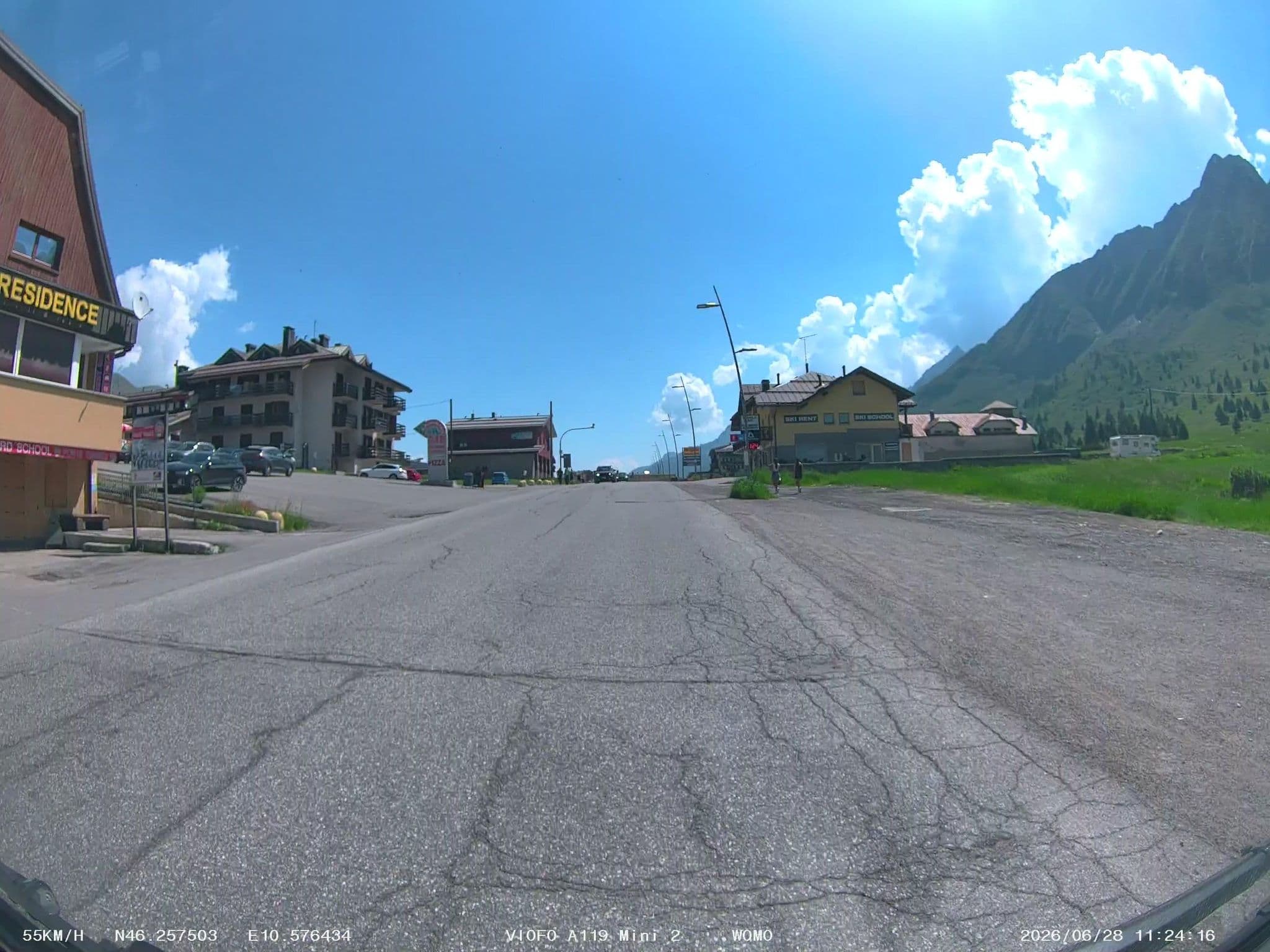 Street view near Hotel Adamello di Emada SRL, Ponte di Legno — © soulcover (CC BY-SA · Mapillary)
