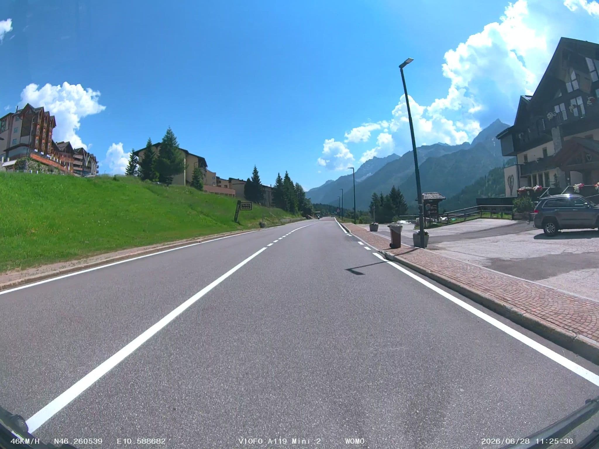 Street view near Hotel Adamello, Ponte di Legno — © soulcover (CC BY-SA · Mapillary)