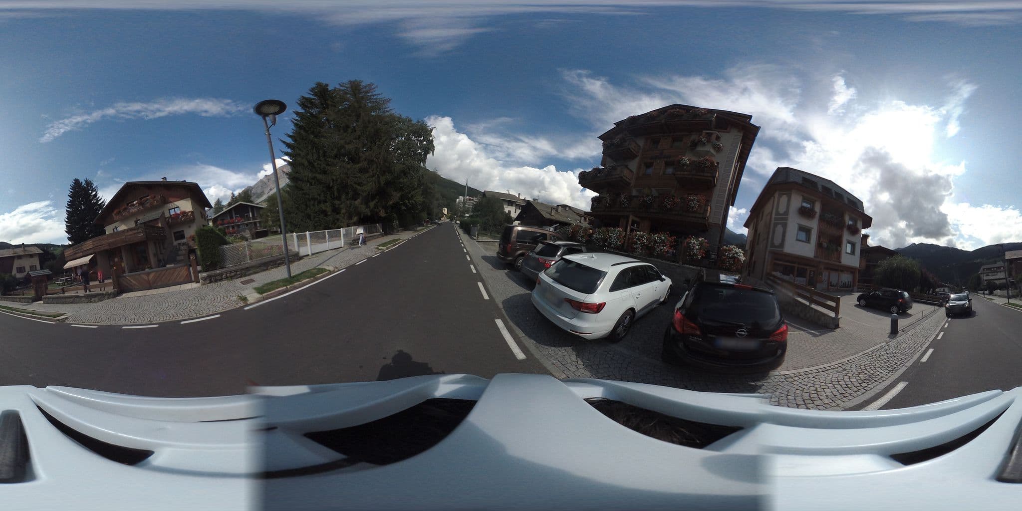 Street view near Dolce Casa, Bormio — © giubar (CC BY-SA · Mapillary)