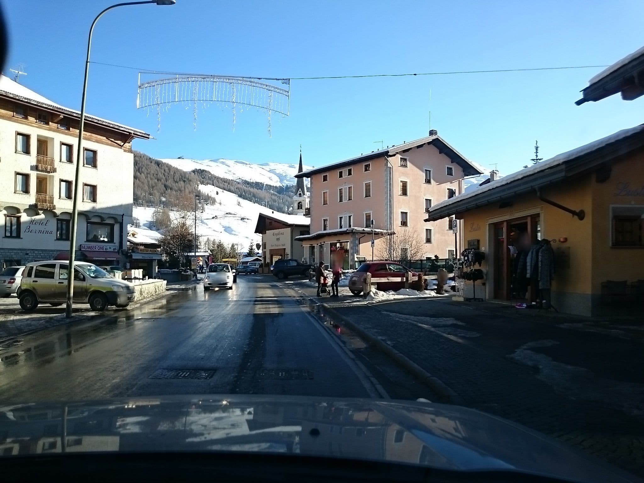 Street view near Erker, Livigno — © voschix (CC BY-SA · Mapillary)