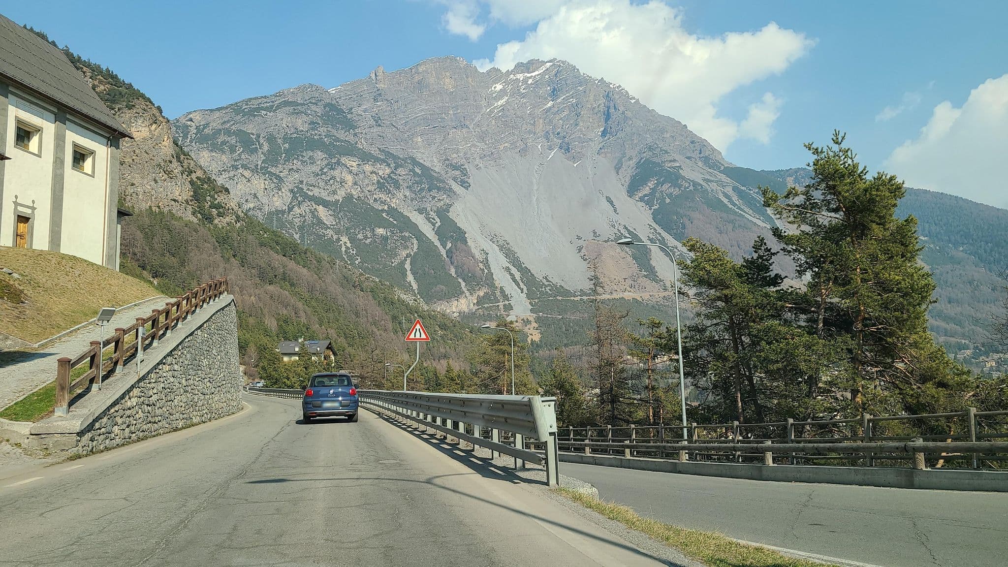 Street view near Appartamento Fiordalpe, Bormio — © chrisbeddow (CC BY-SA · Mapillary)