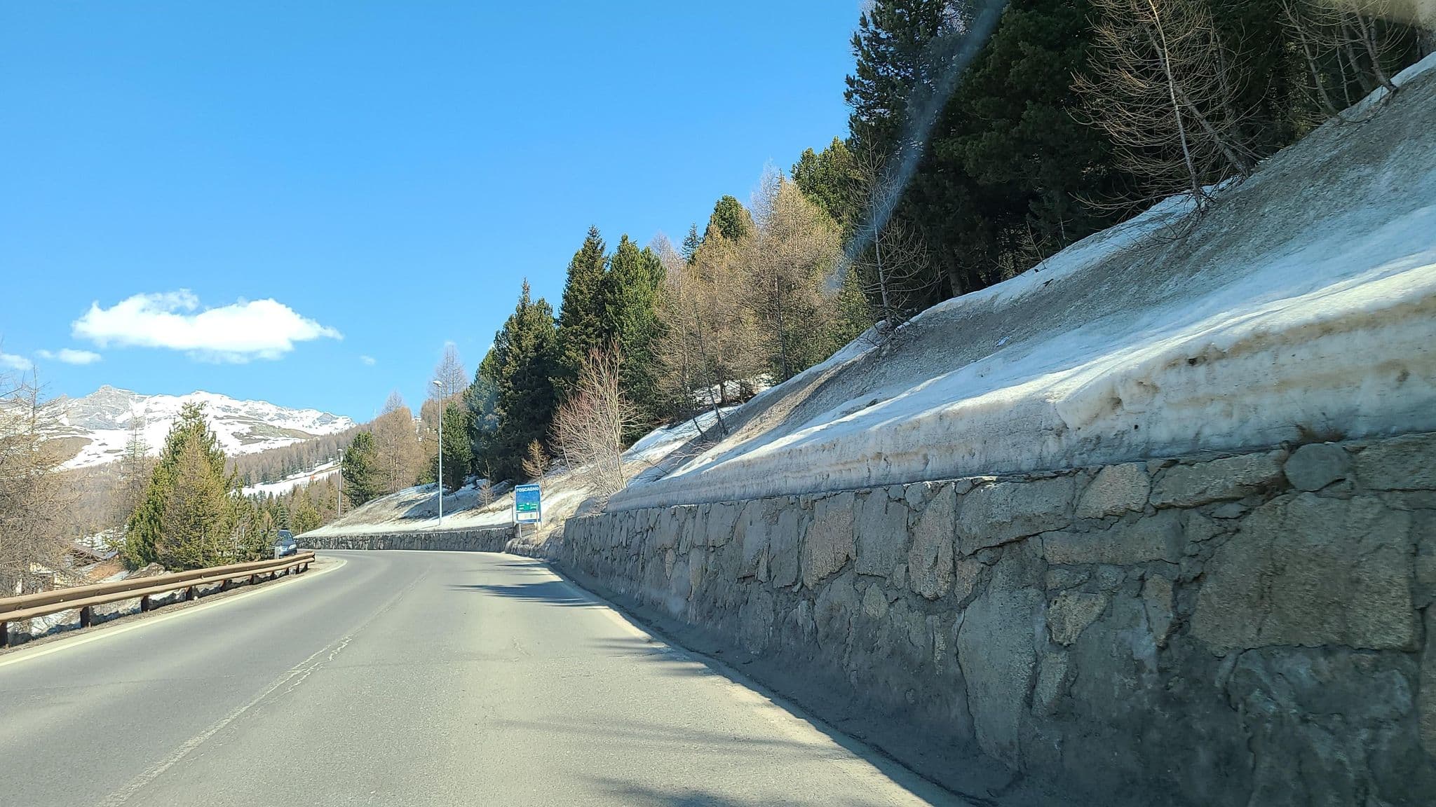 Street view near Chalet Panorama, Livigno — © chrisbeddow (CC BY-SA · Mapillary)