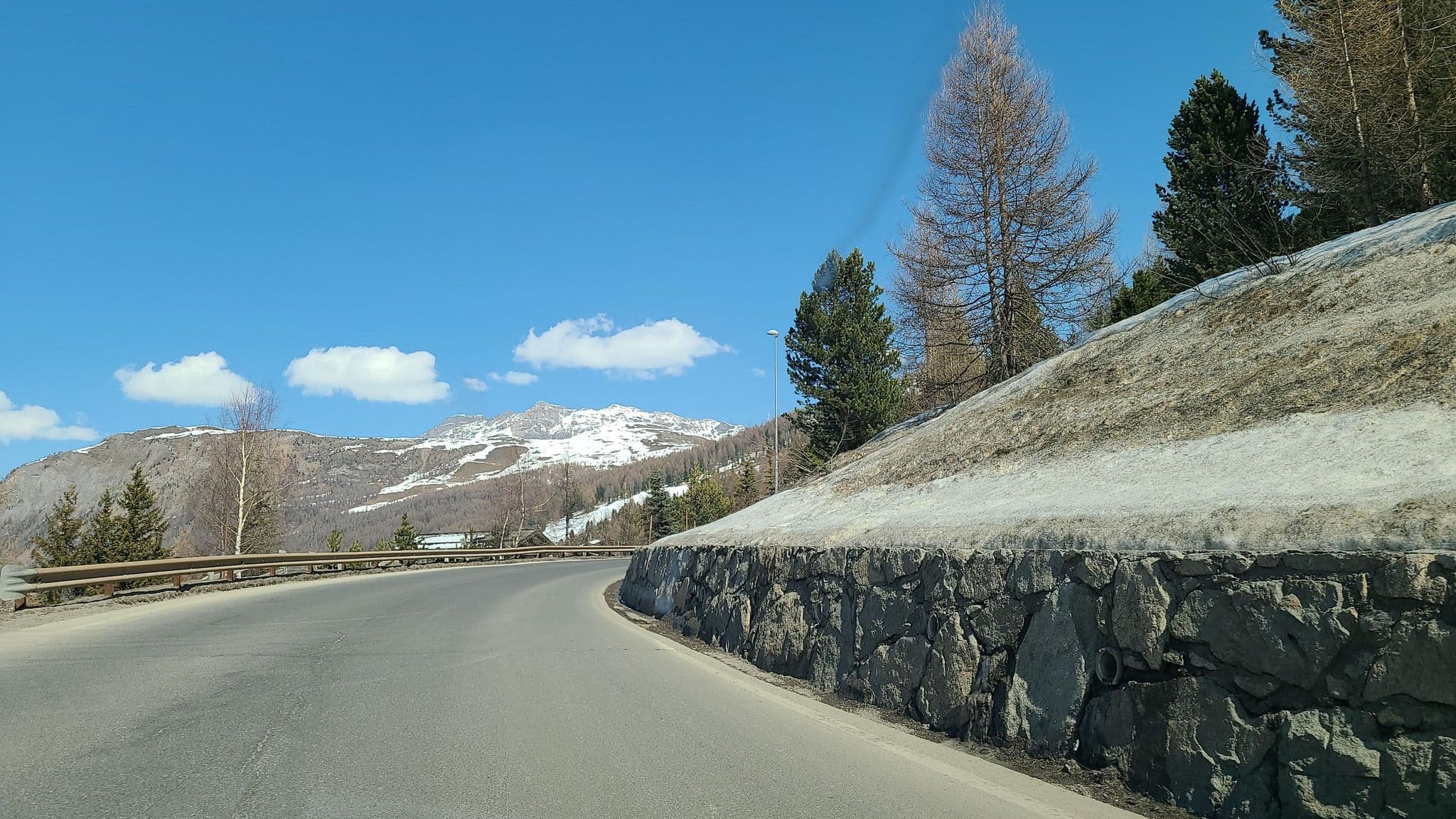Street view near Residence Margherita SRL Ristorante, Livigno — © chrisbeddow (CC BY-SA · Mapillary)