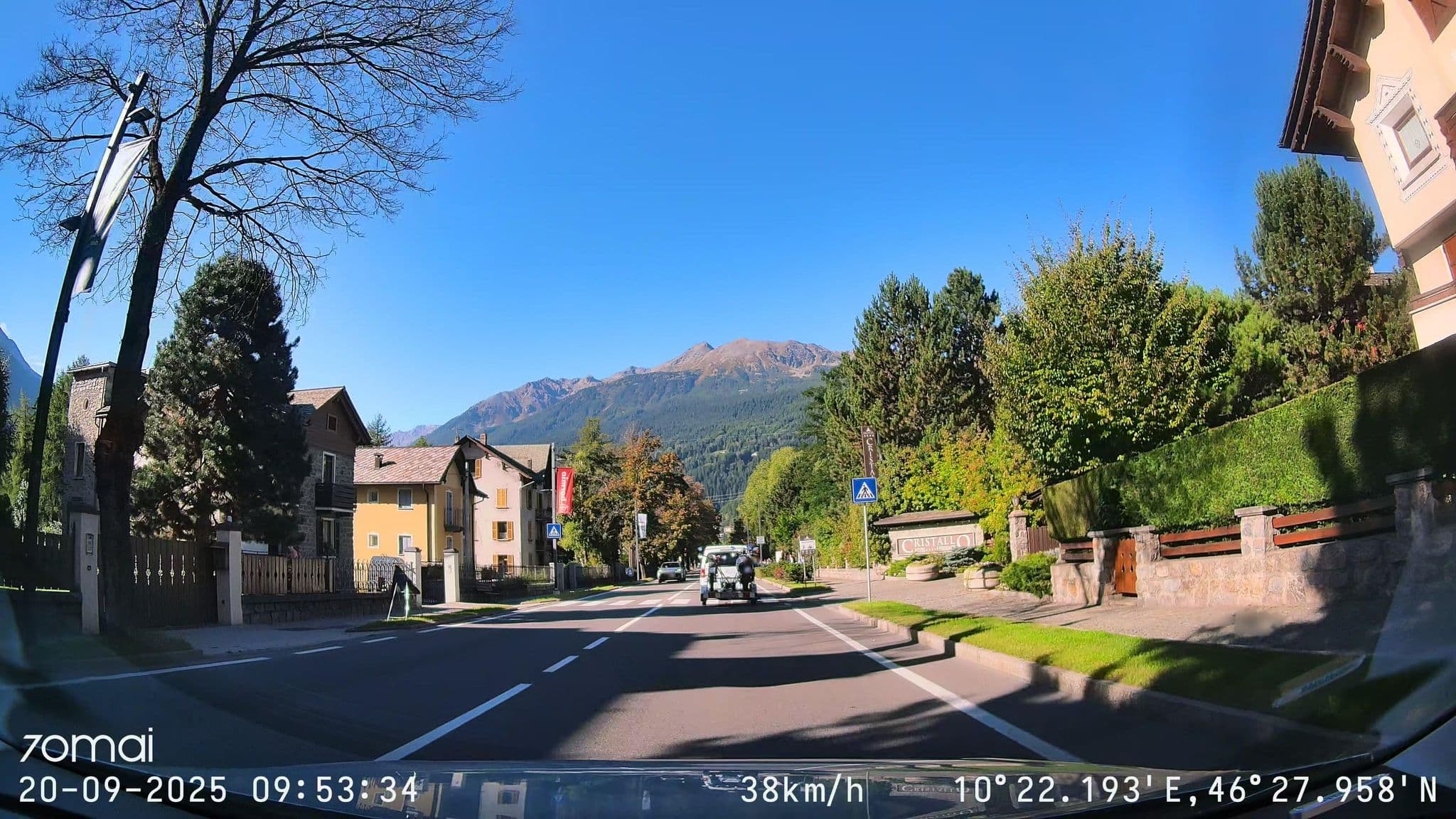 Street view near Villa Fiordaliso, Bormio — © doriel (CC BY-SA · Mapillary)