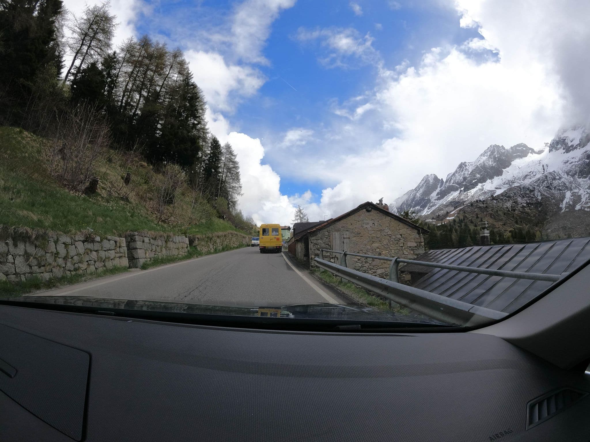 Street view near Sporting Hotel, Ponte di Legno — © borovac (CC BY-SA · Mapillary)