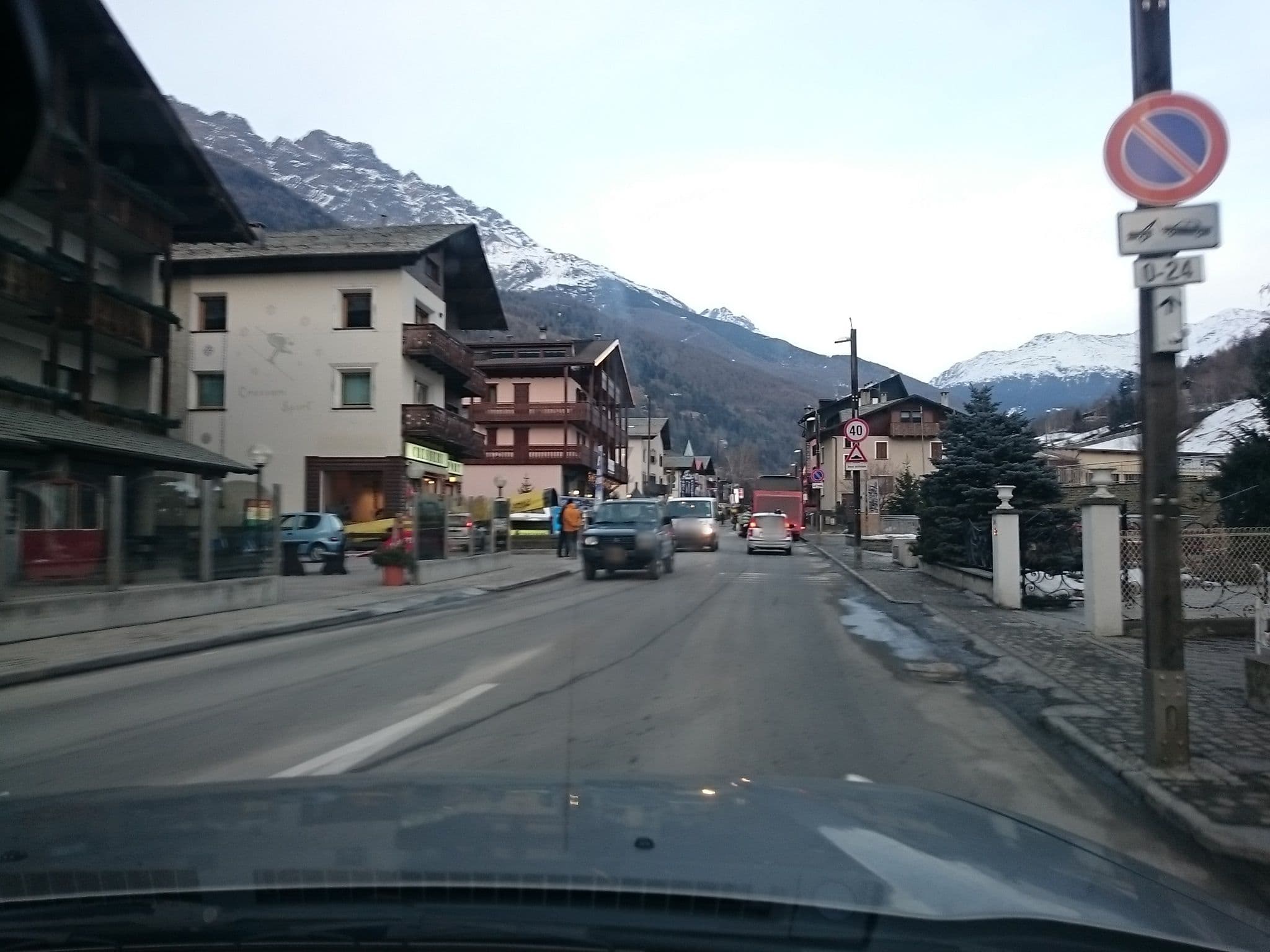 Street view near Hotel derby, Bormio — © voschix (CC BY-SA · Mapillary)