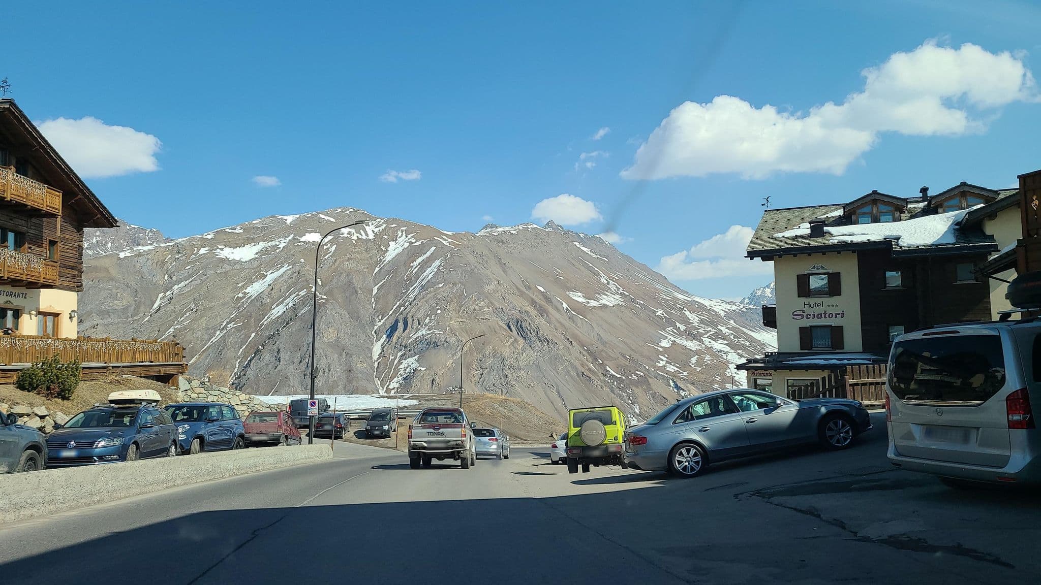 Street view near Latea, Livigno — © chrisbeddow (CC BY-SA · Mapillary)