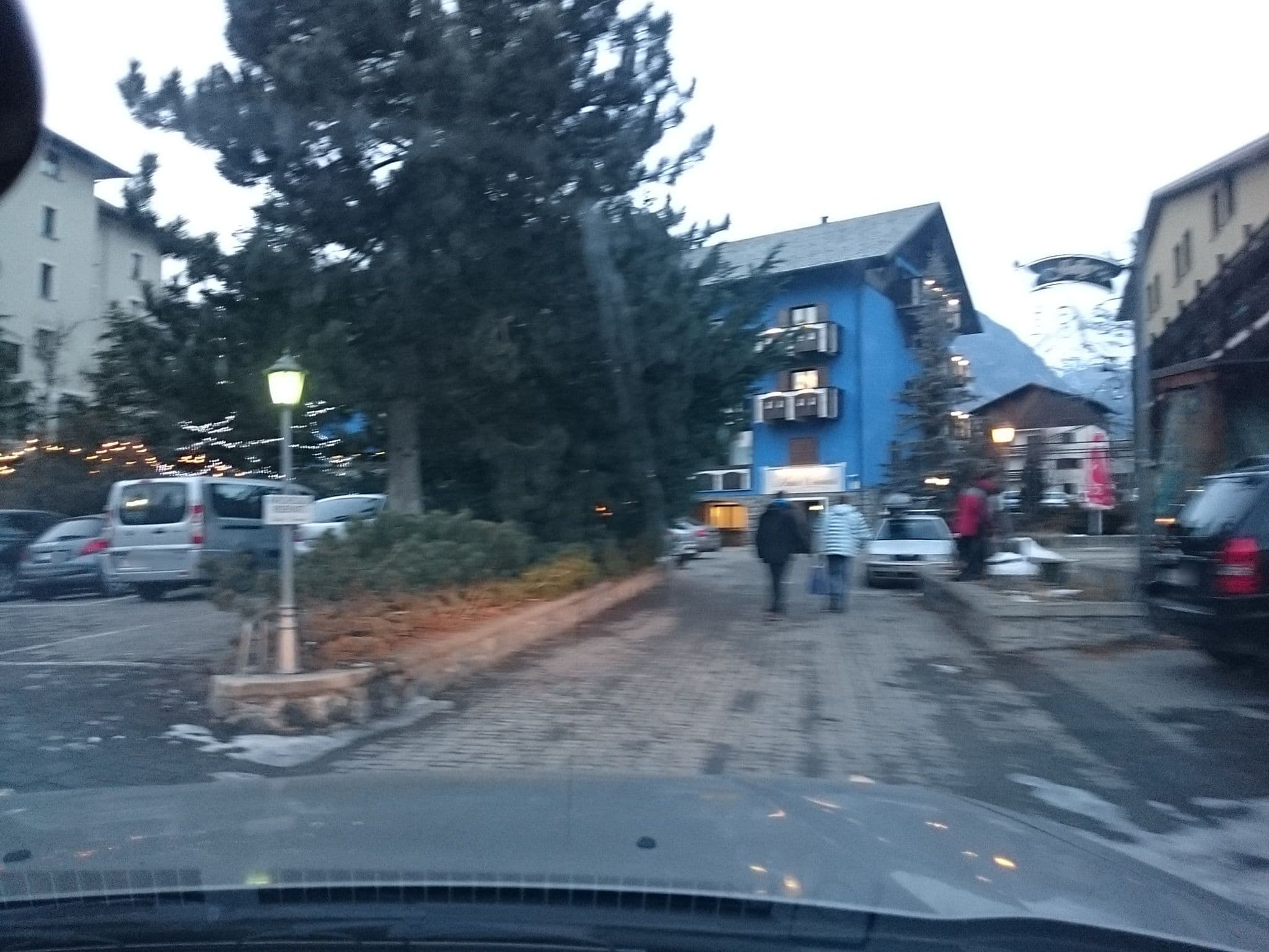 Street view near Jolly Residence, Bormio — © voschix (CC BY-SA · Mapillary)